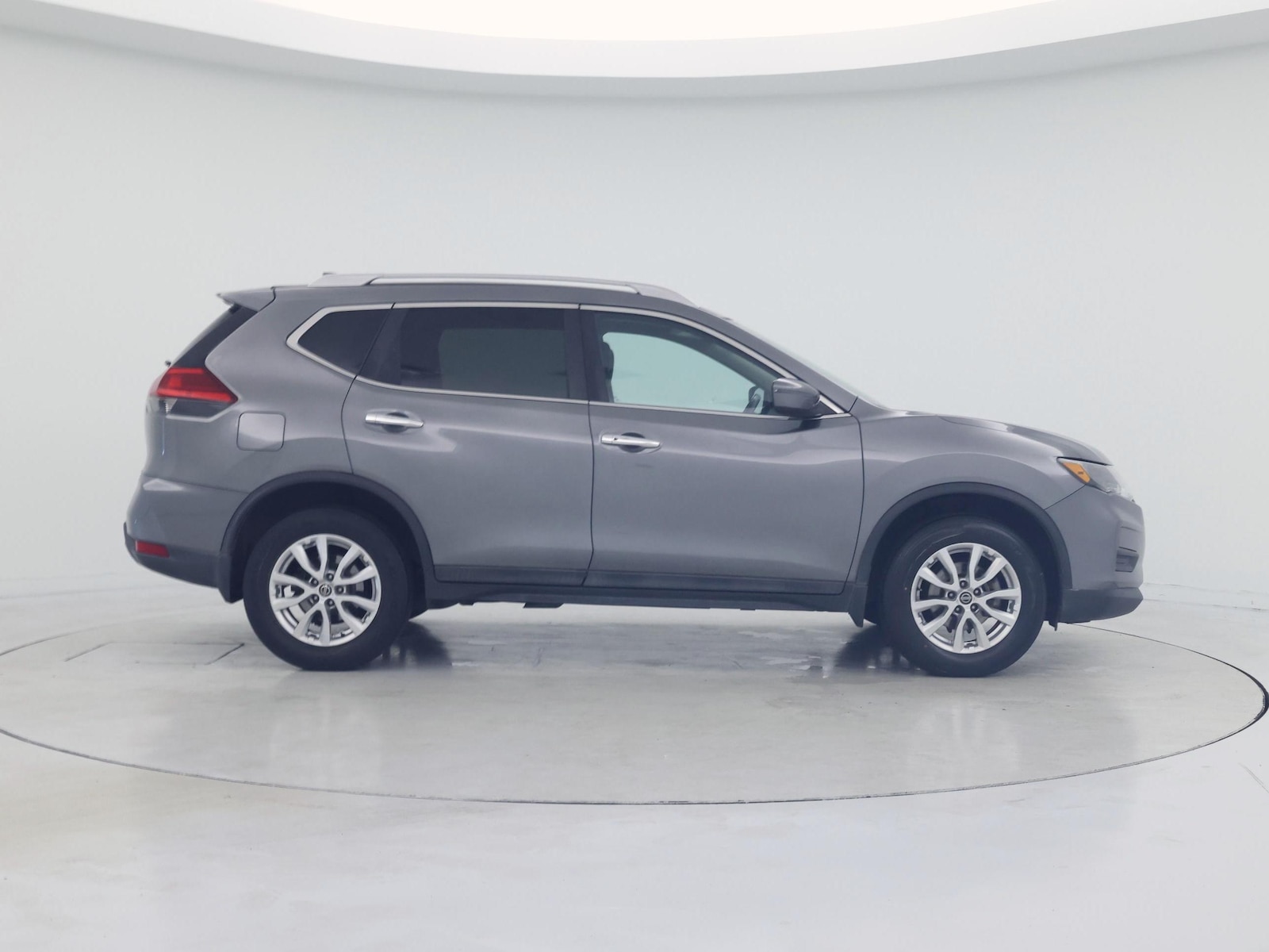 2017 Nissan Rogue SV - Photo 8