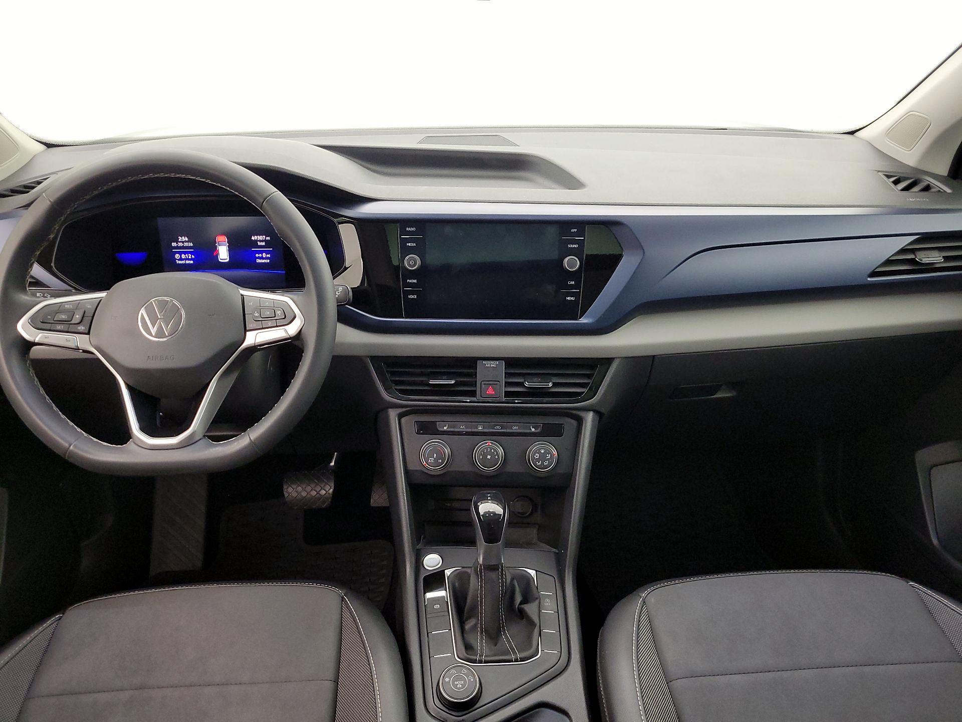Thumbnail: 2022 Volkswagen Taos - 9
