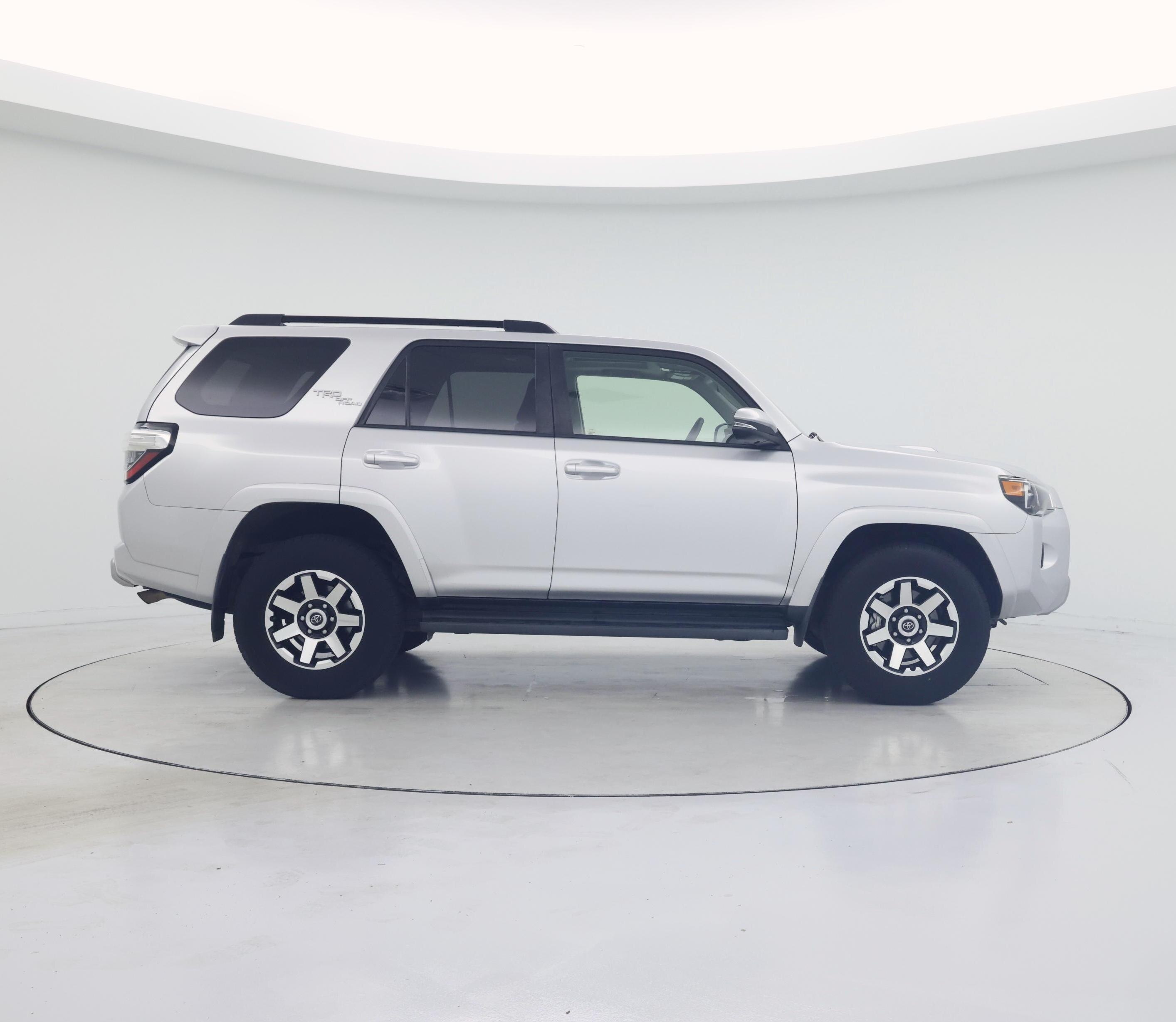 Thumbnail: 2019 Toyota 4Runner - 7