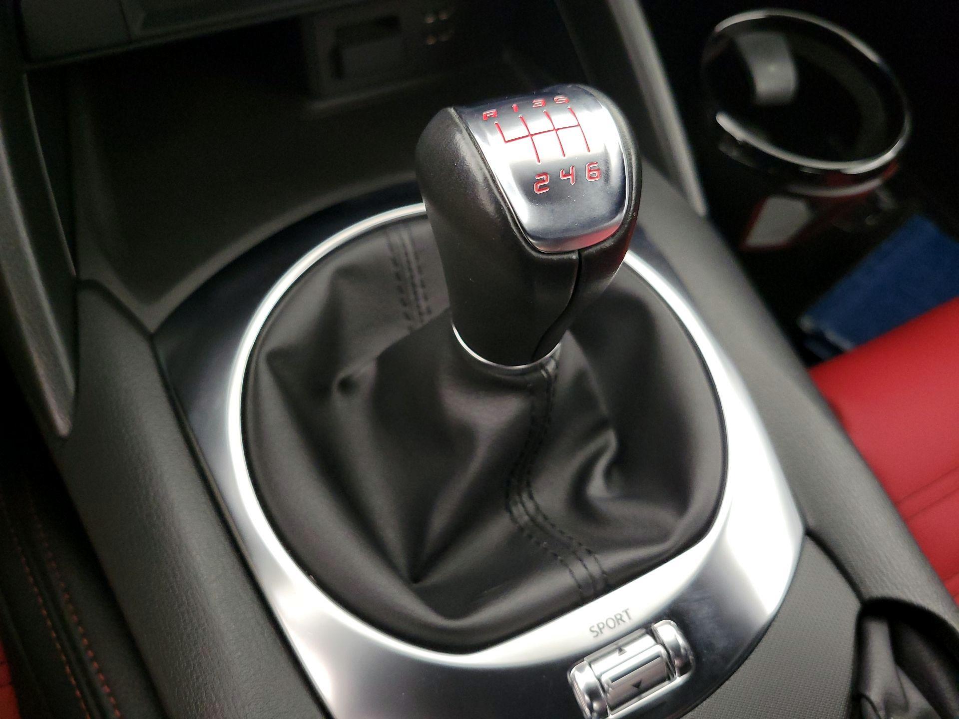 Thumbnail: 2018 Fiat 124 Spider - 18
