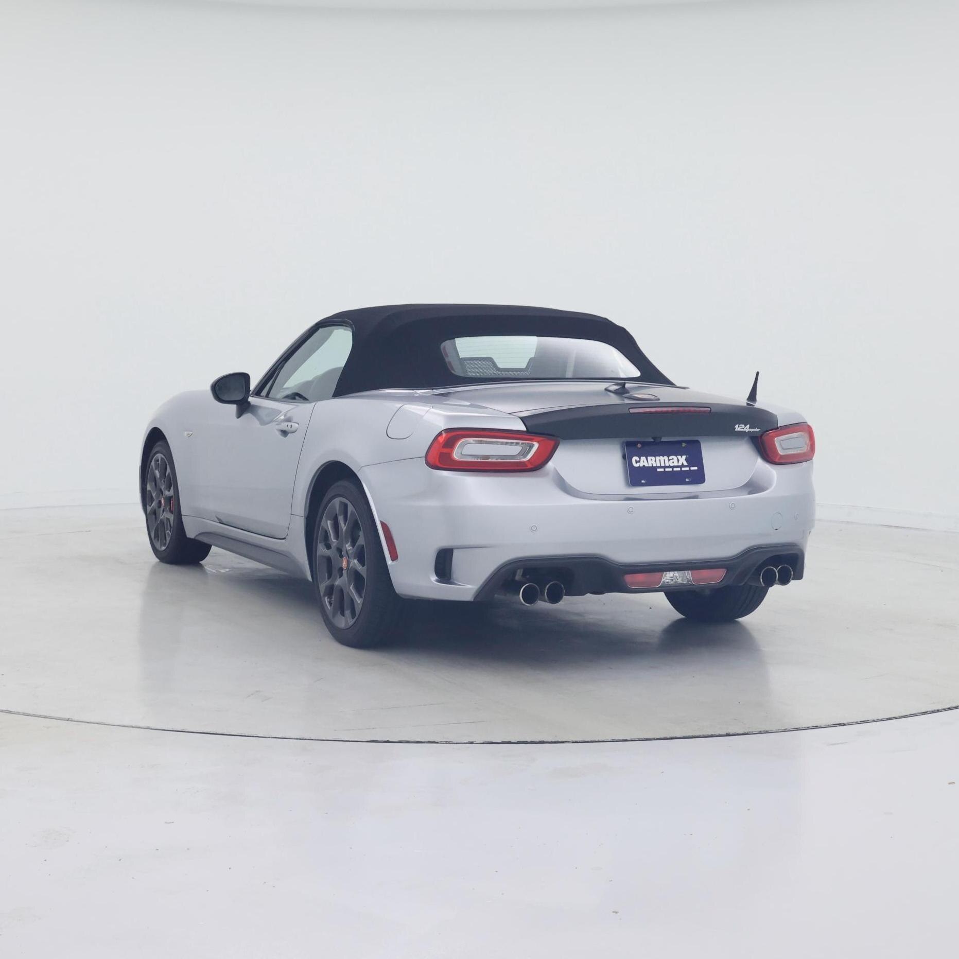 Thumbnail: 2018 Fiat 124 Spider - 2