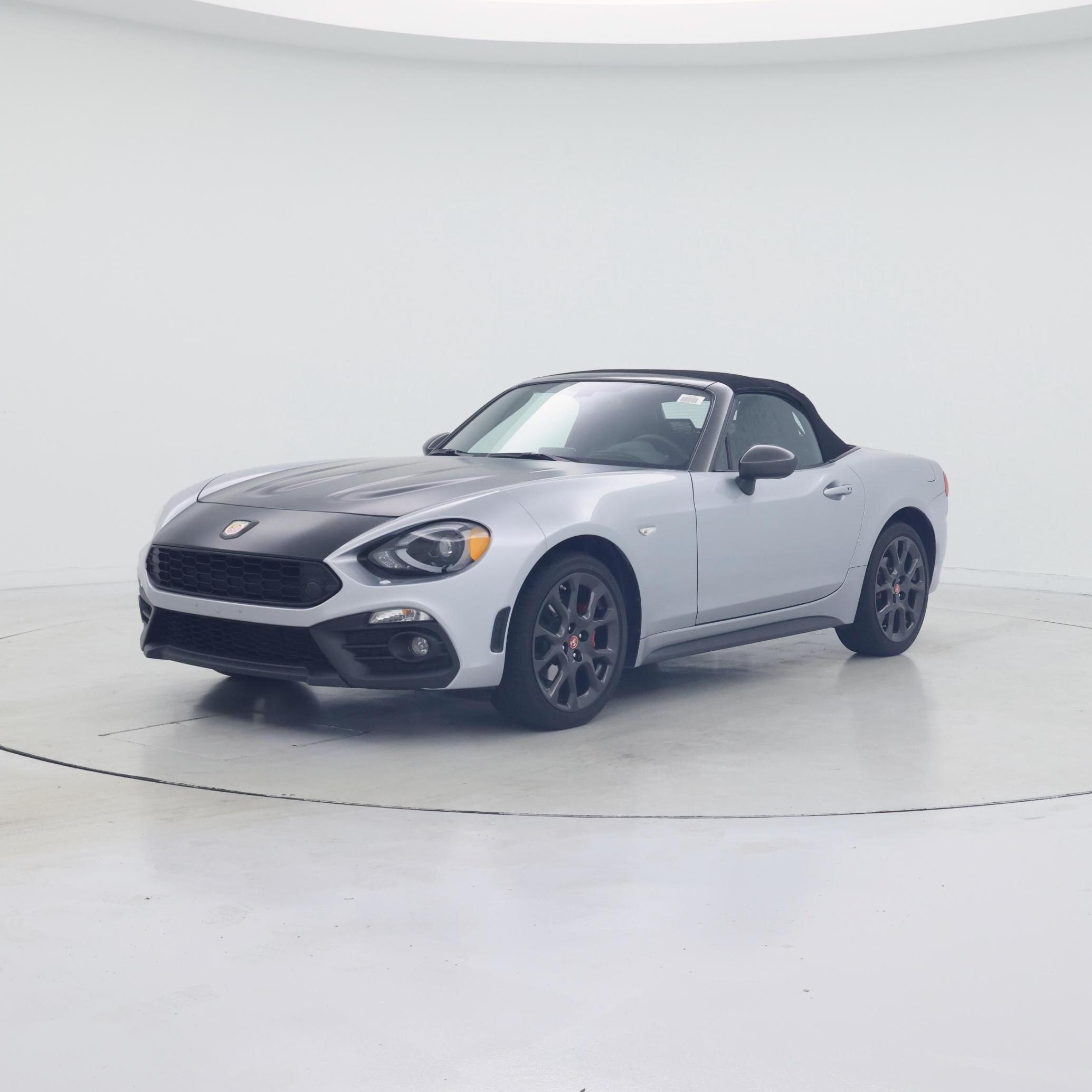 Thumbnail: 2018 Fiat 124 Spider - 4
