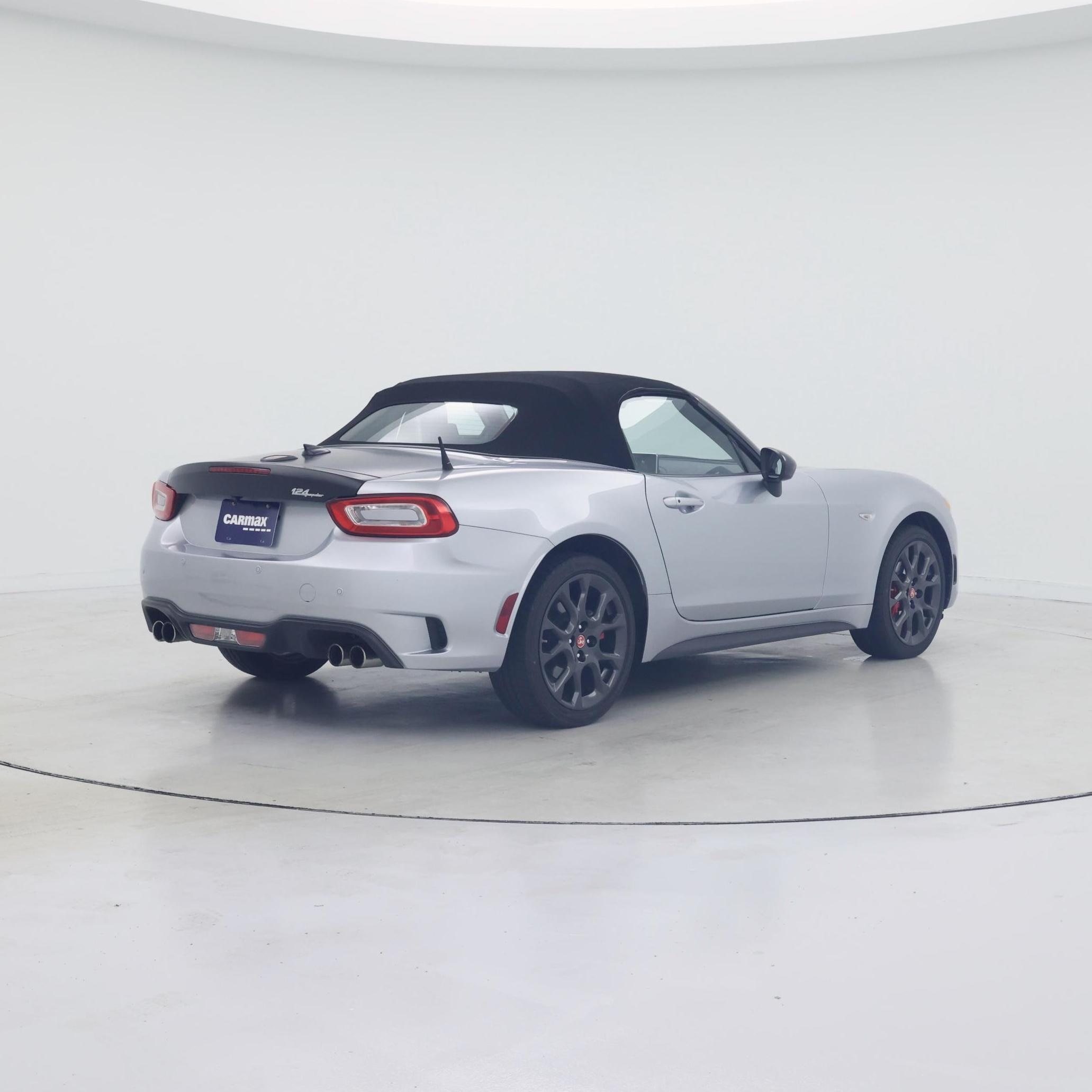 Thumbnail: 2018 Fiat 124 Spider - 8