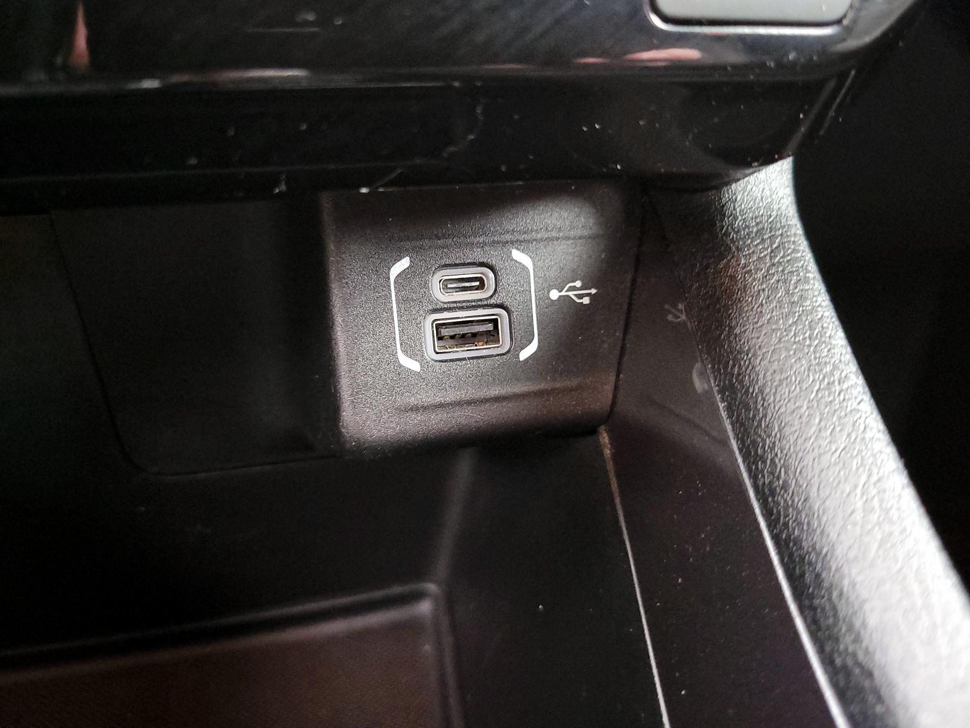 Thumbnail: 2022 Jeep Compass - 18