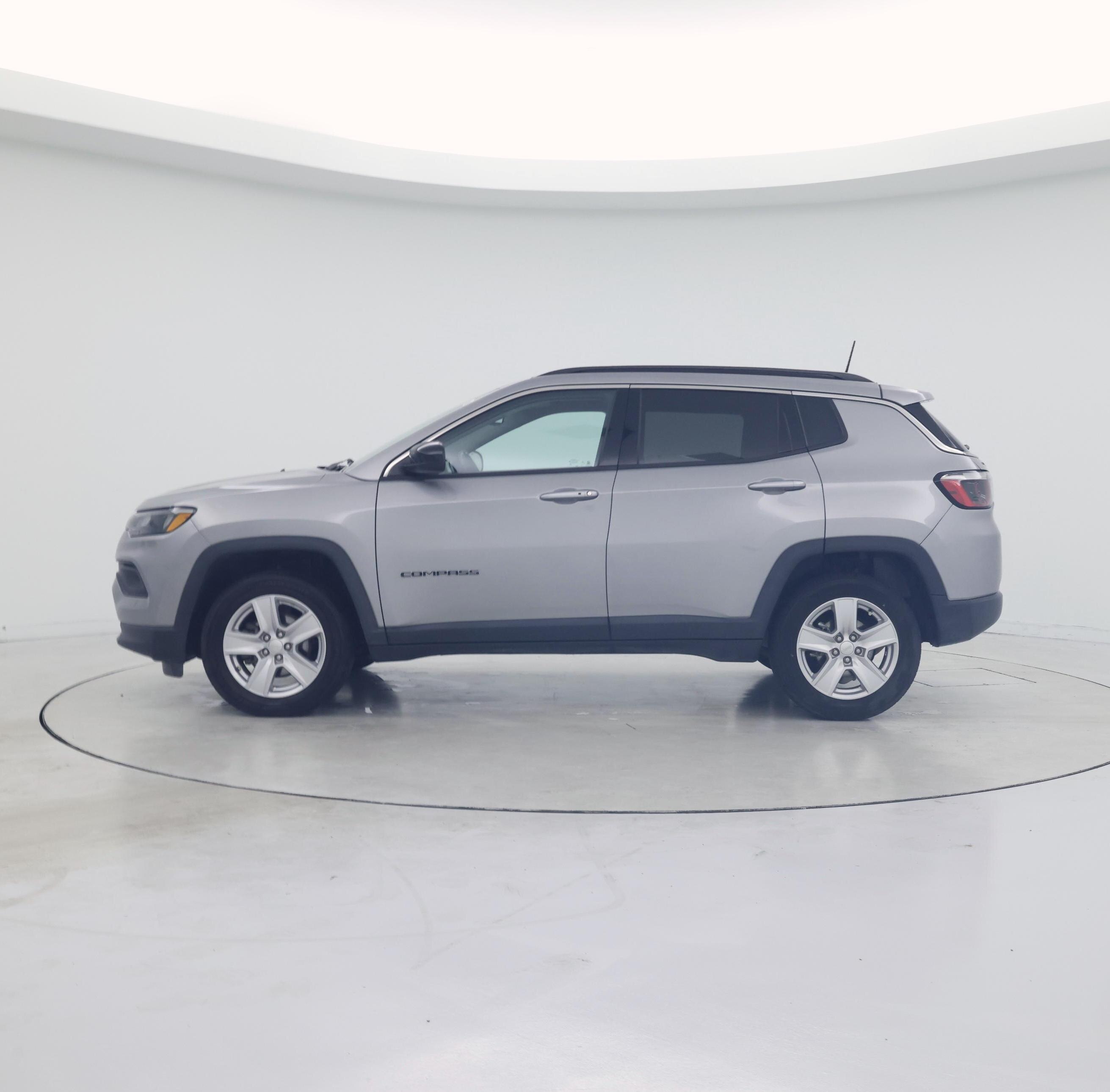 Thumbnail: 2022 Jeep Compass - 3