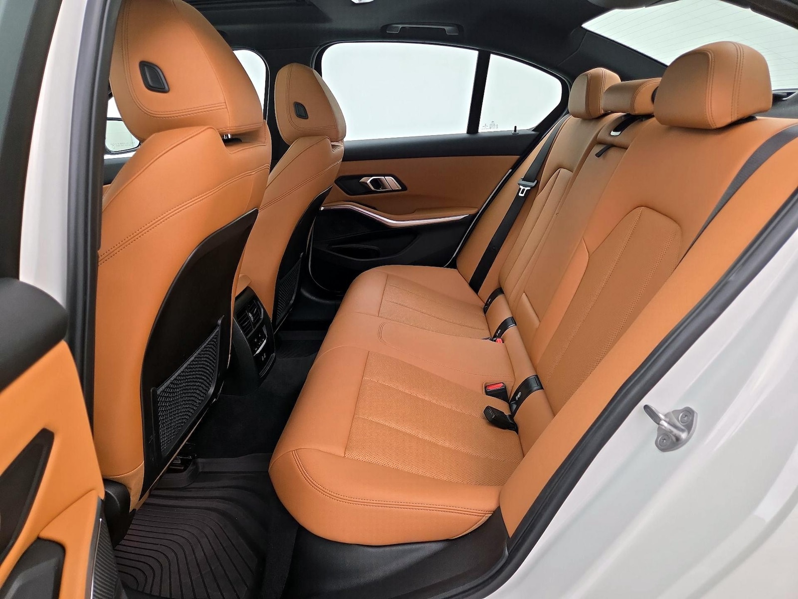 2022 BMW 3 Series 330i - Photo 22
