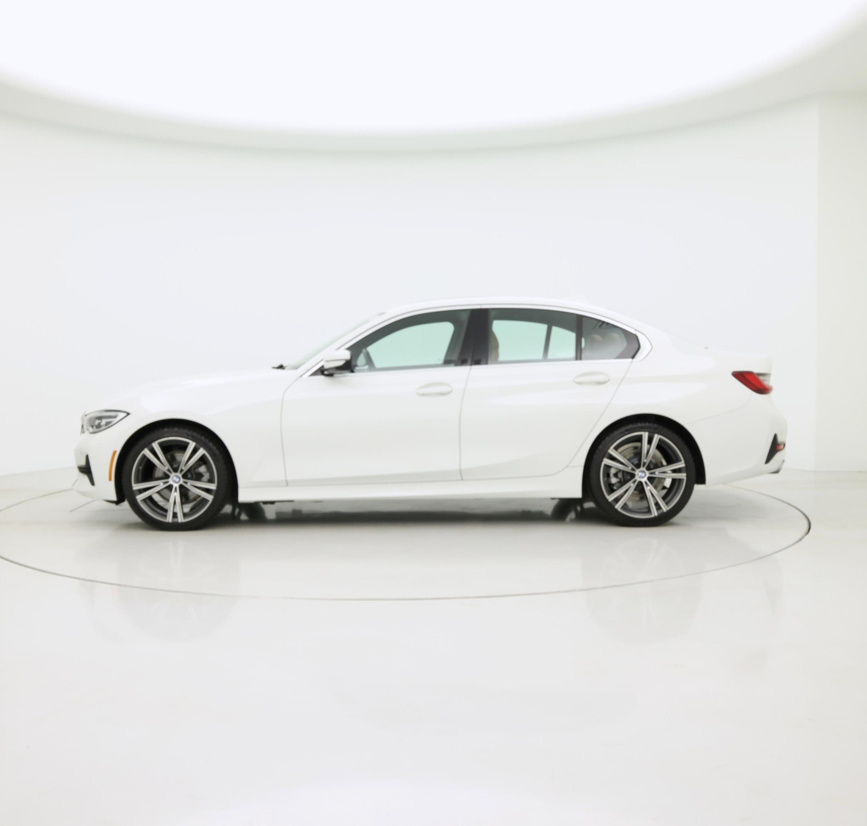 Thumbnail: 2022 BMW 3 Series - 3