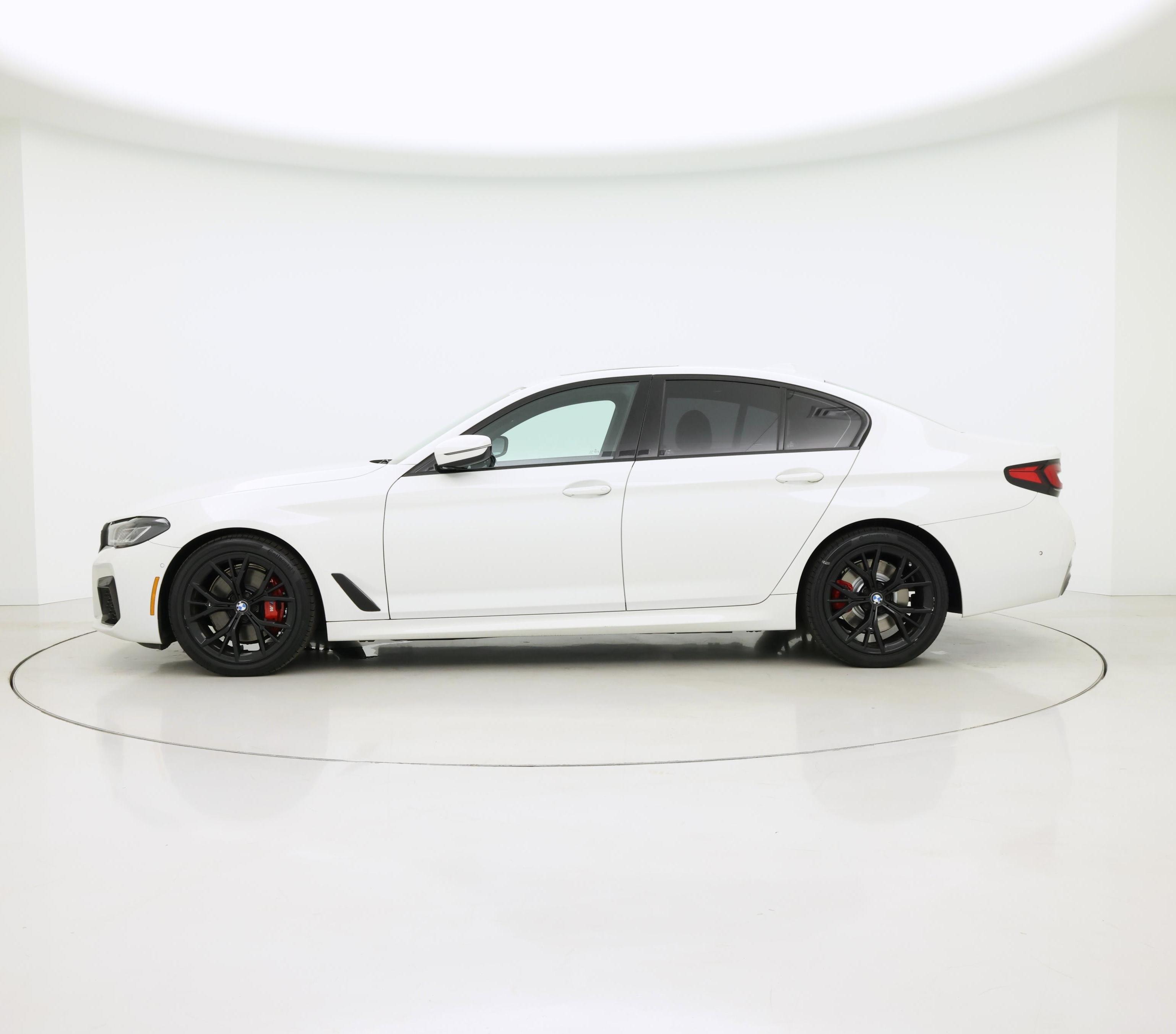 Thumbnail: 2022 BMW 5 Series - 3
