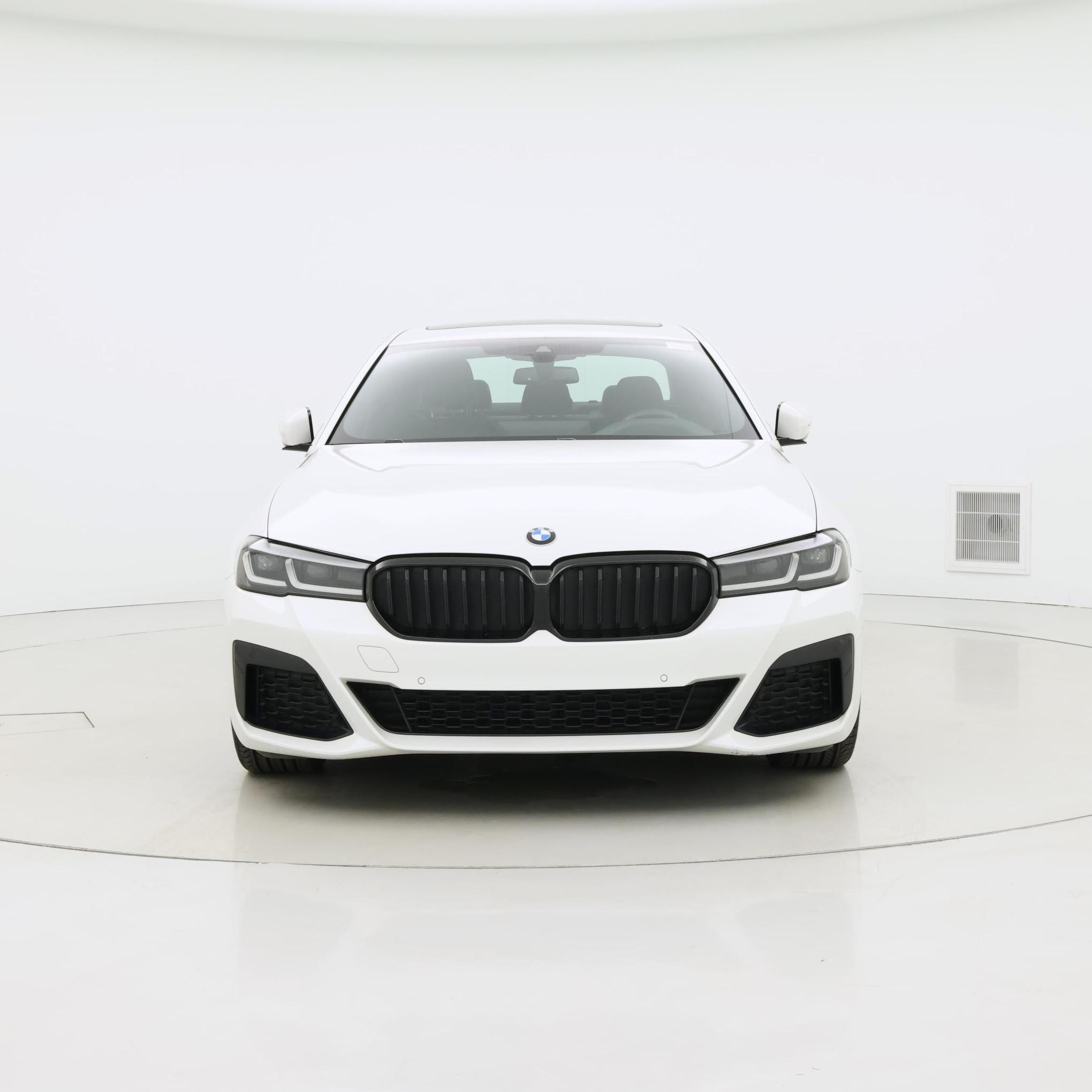Thumbnail: 2022 BMW 5 Series - 5