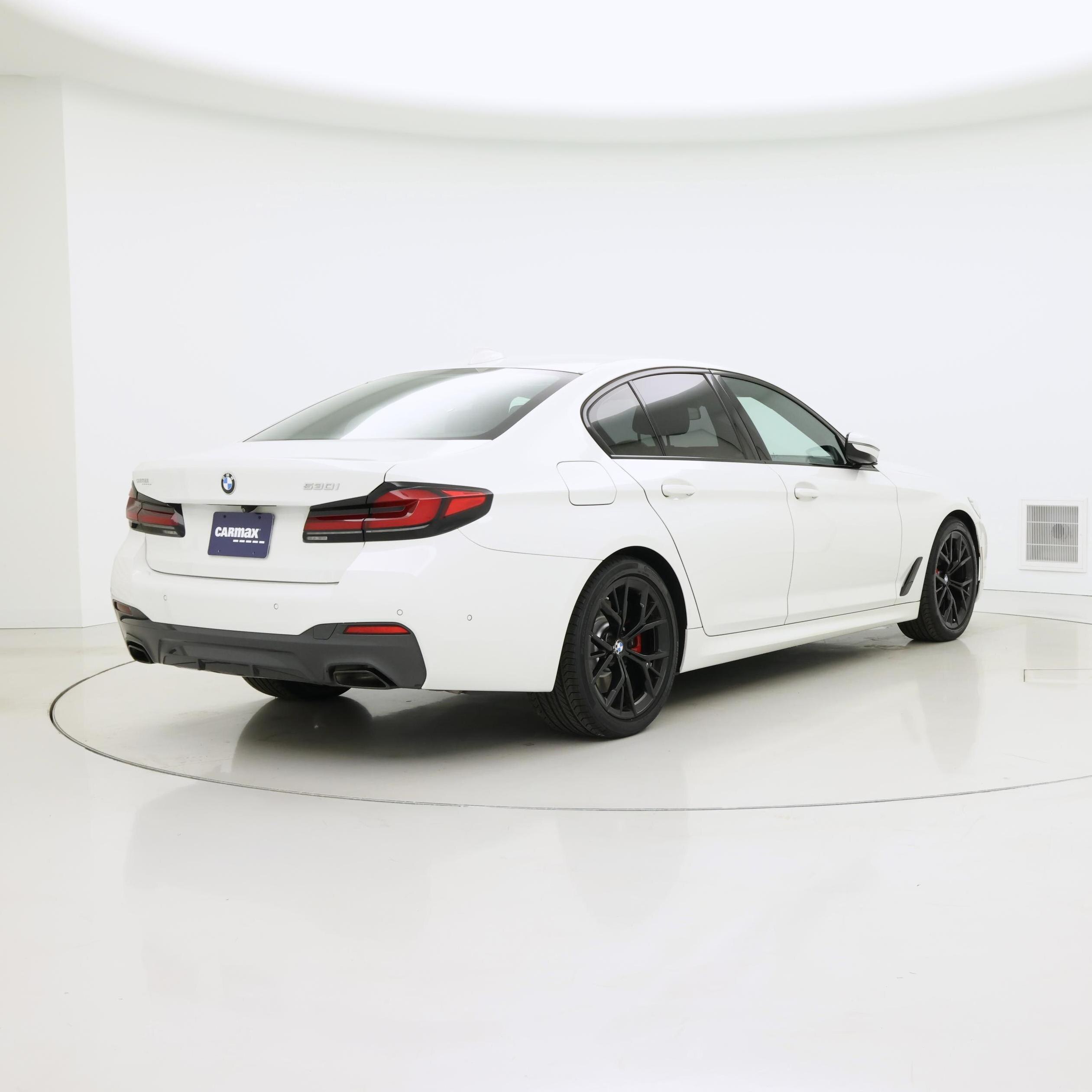 Thumbnail: 2022 BMW 5 Series - 8