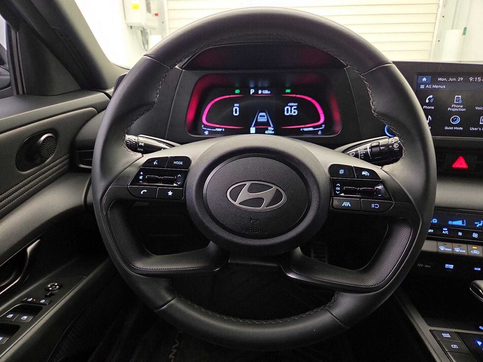 Thumbnail: 2025 Hyundai Elantra - 10