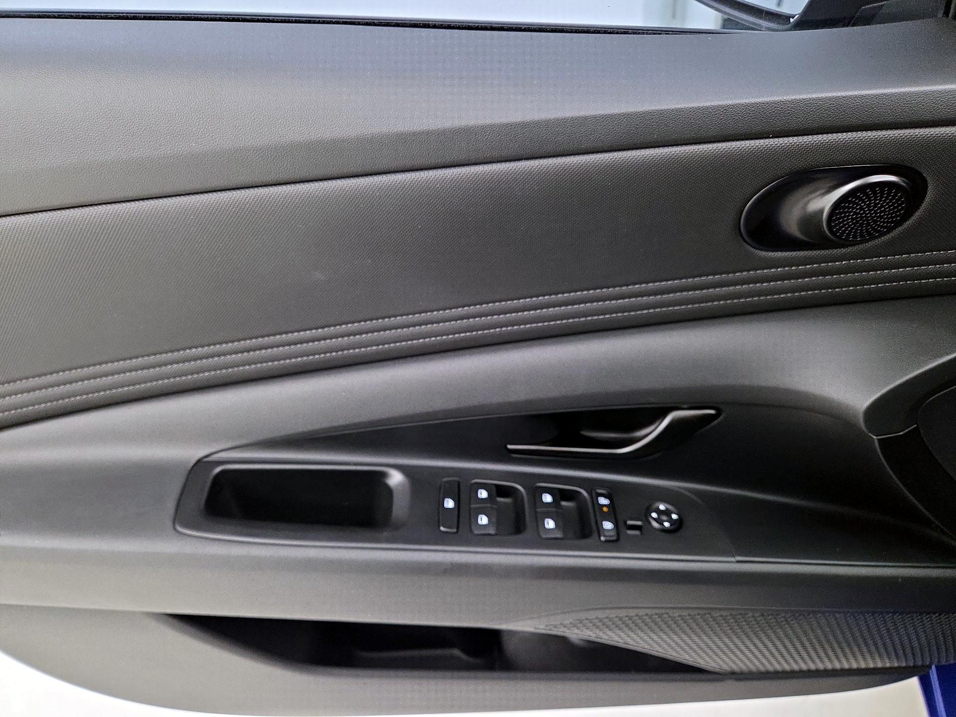 Thumbnail: 2025 Hyundai Elantra - 12