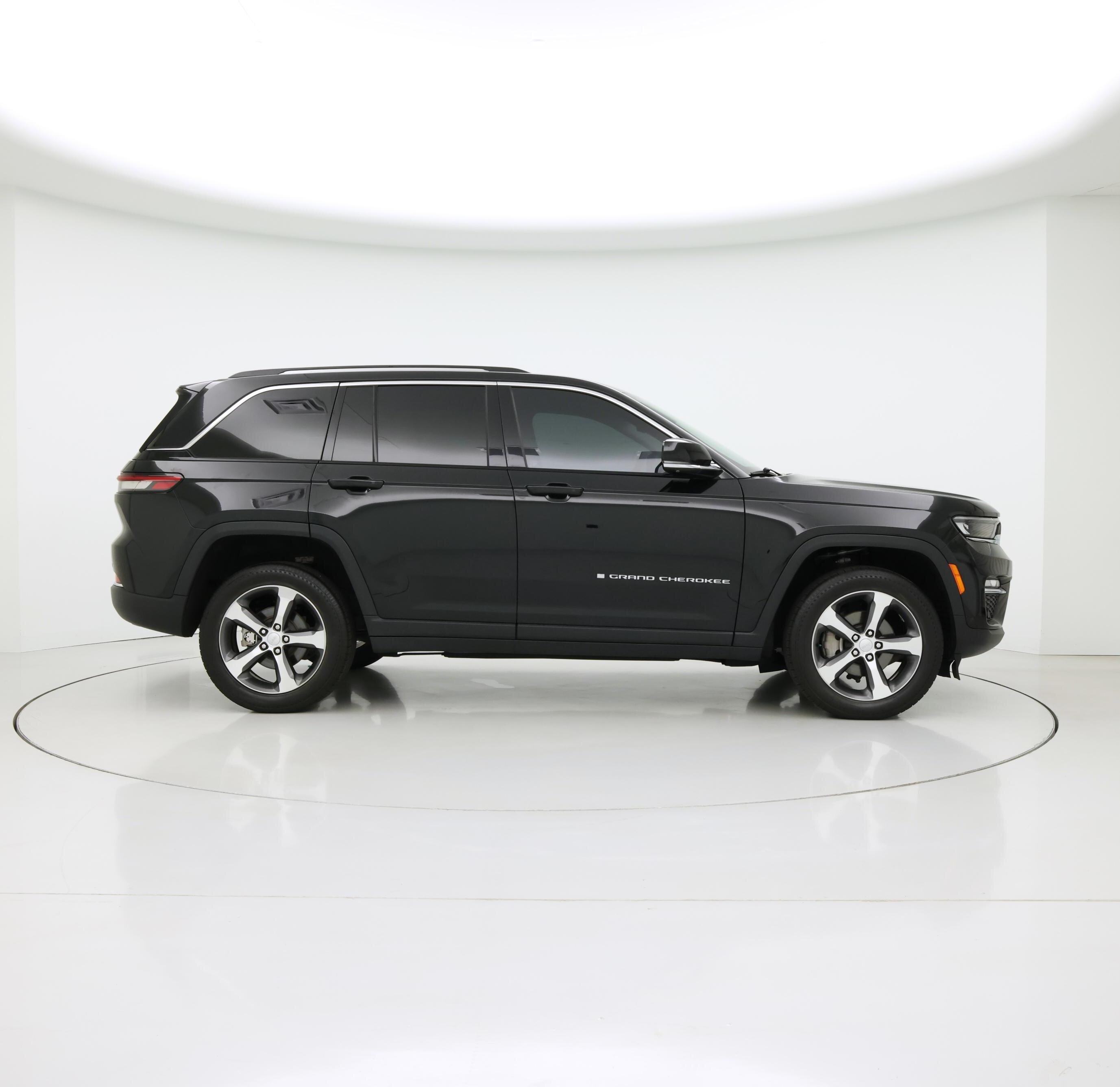 Thumbnail: 2023 Jeep Grand Cherokee - 7