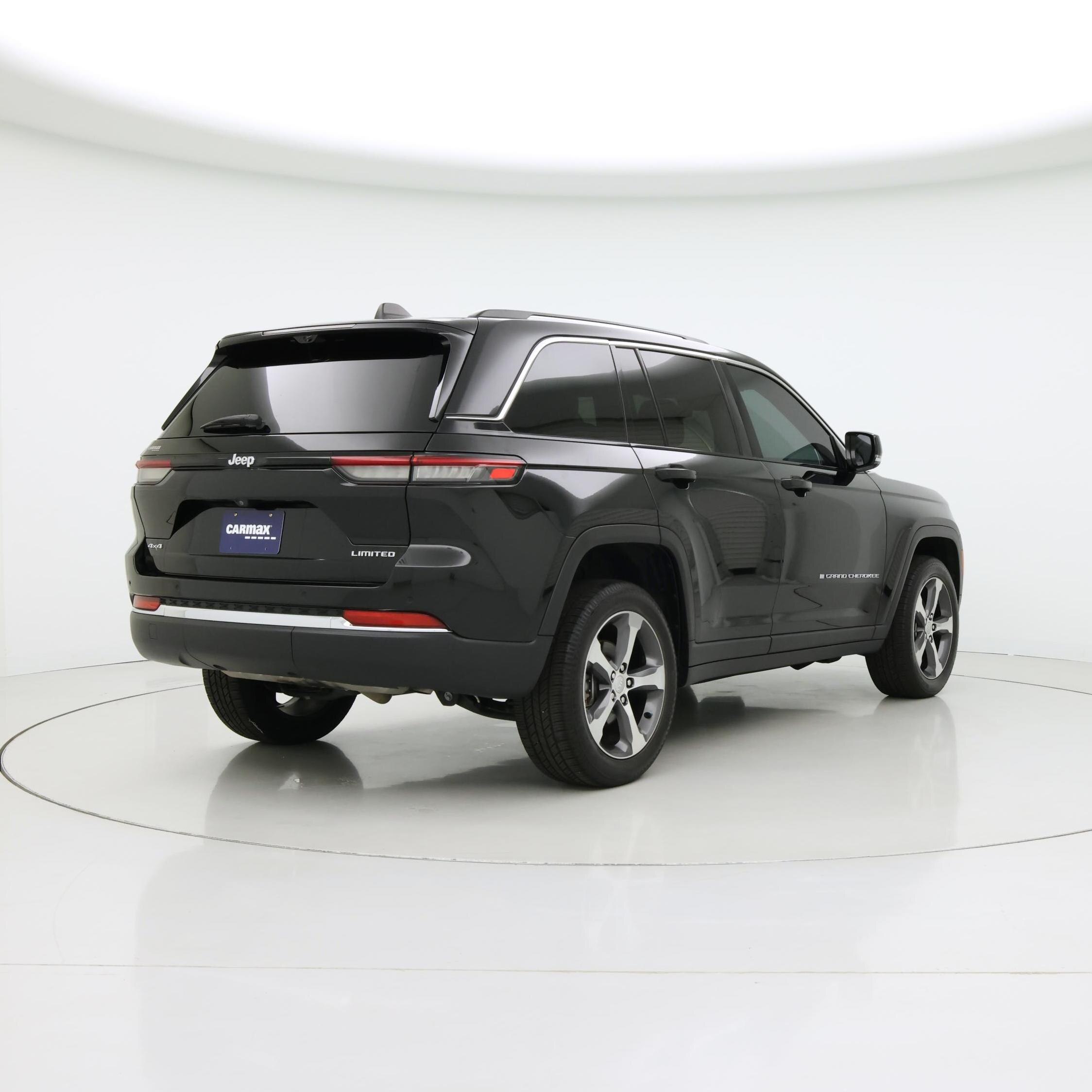 Thumbnail: 2023 Jeep Grand Cherokee - 8