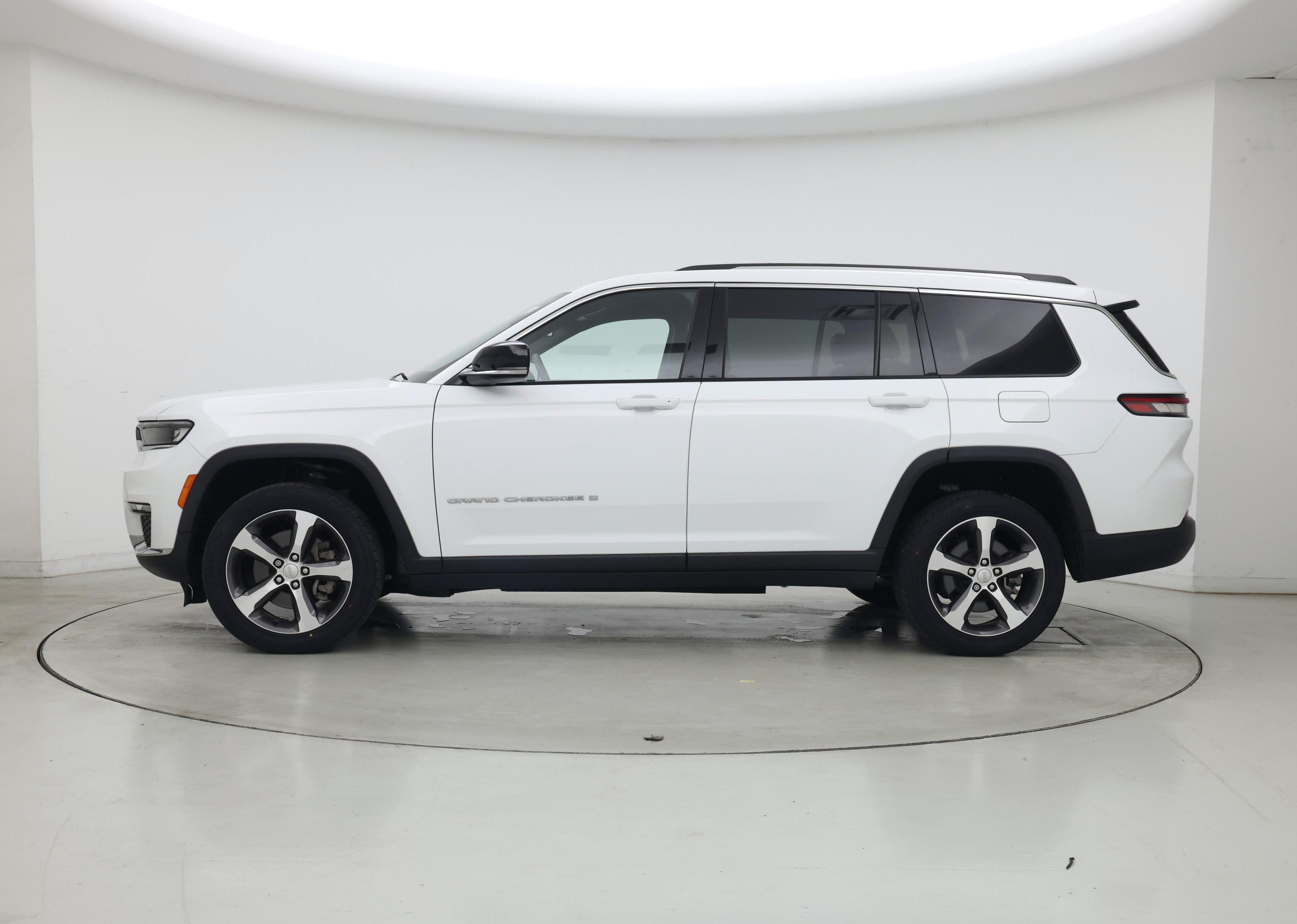Thumbnail: 2023 Jeep Grand Cherokee L - 3