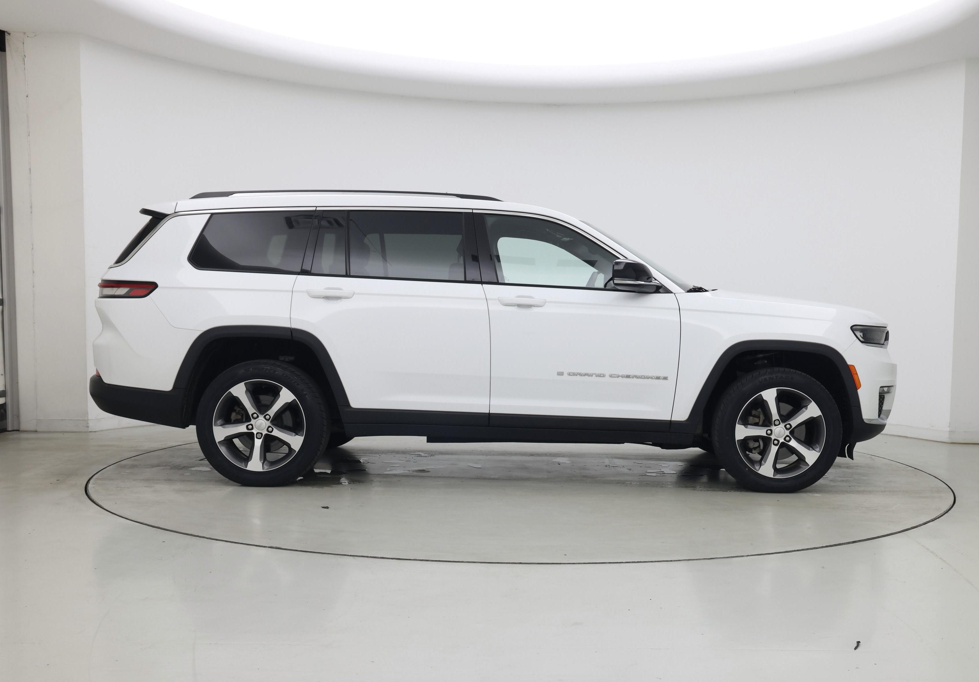 Thumbnail: 2023 Jeep Grand Cherokee L - 7