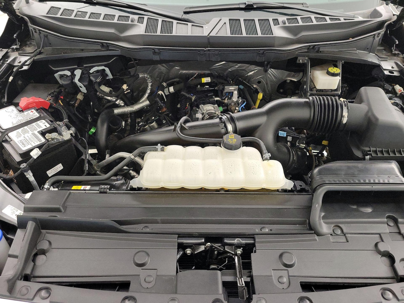 2023 Ford F-150 XLT - Photo 23