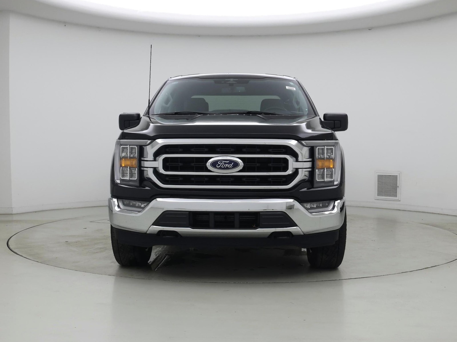2023 Ford F-150 XLT - Photo 6