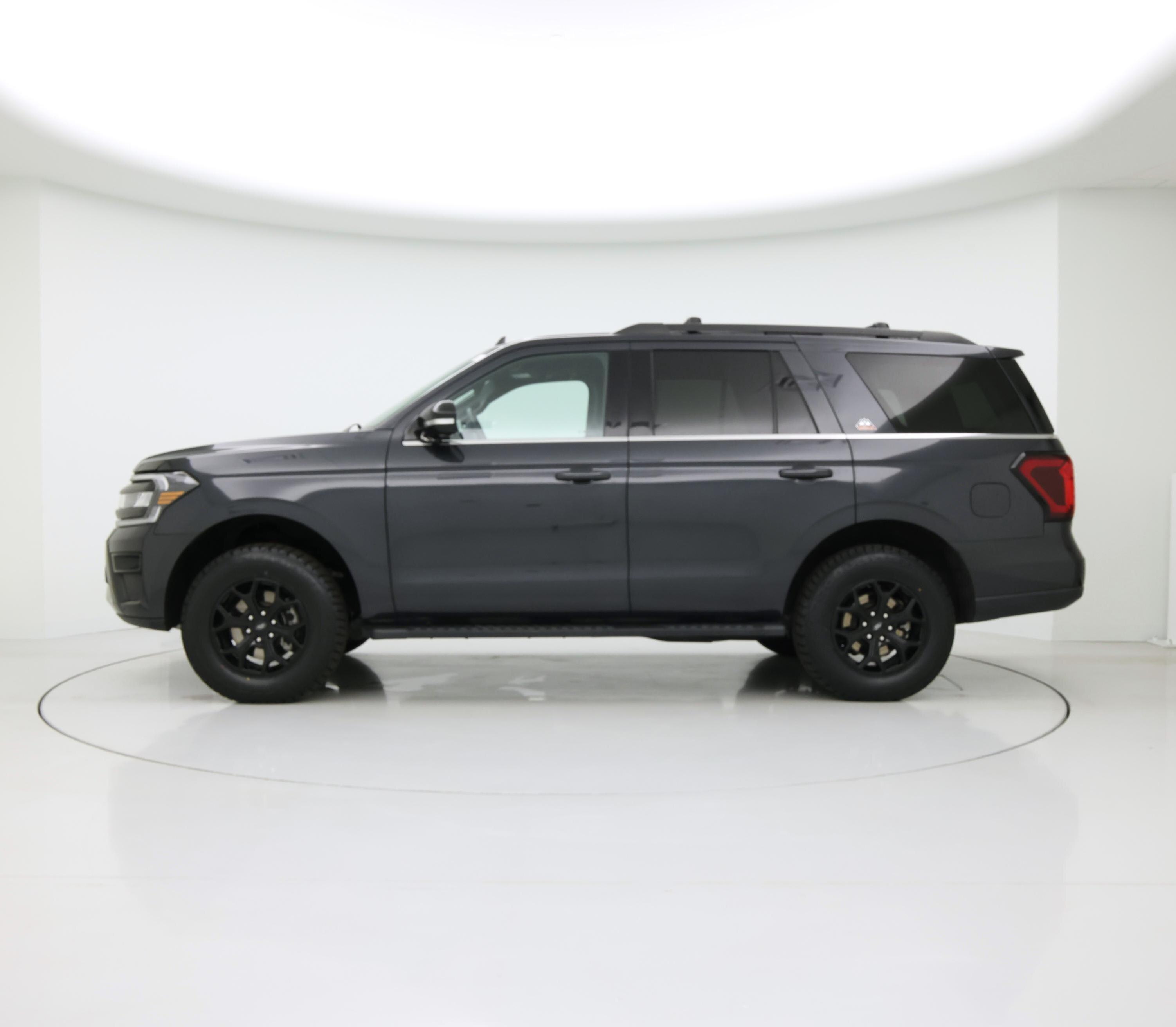 Thumbnail: 2022 Ford Expedition - 3