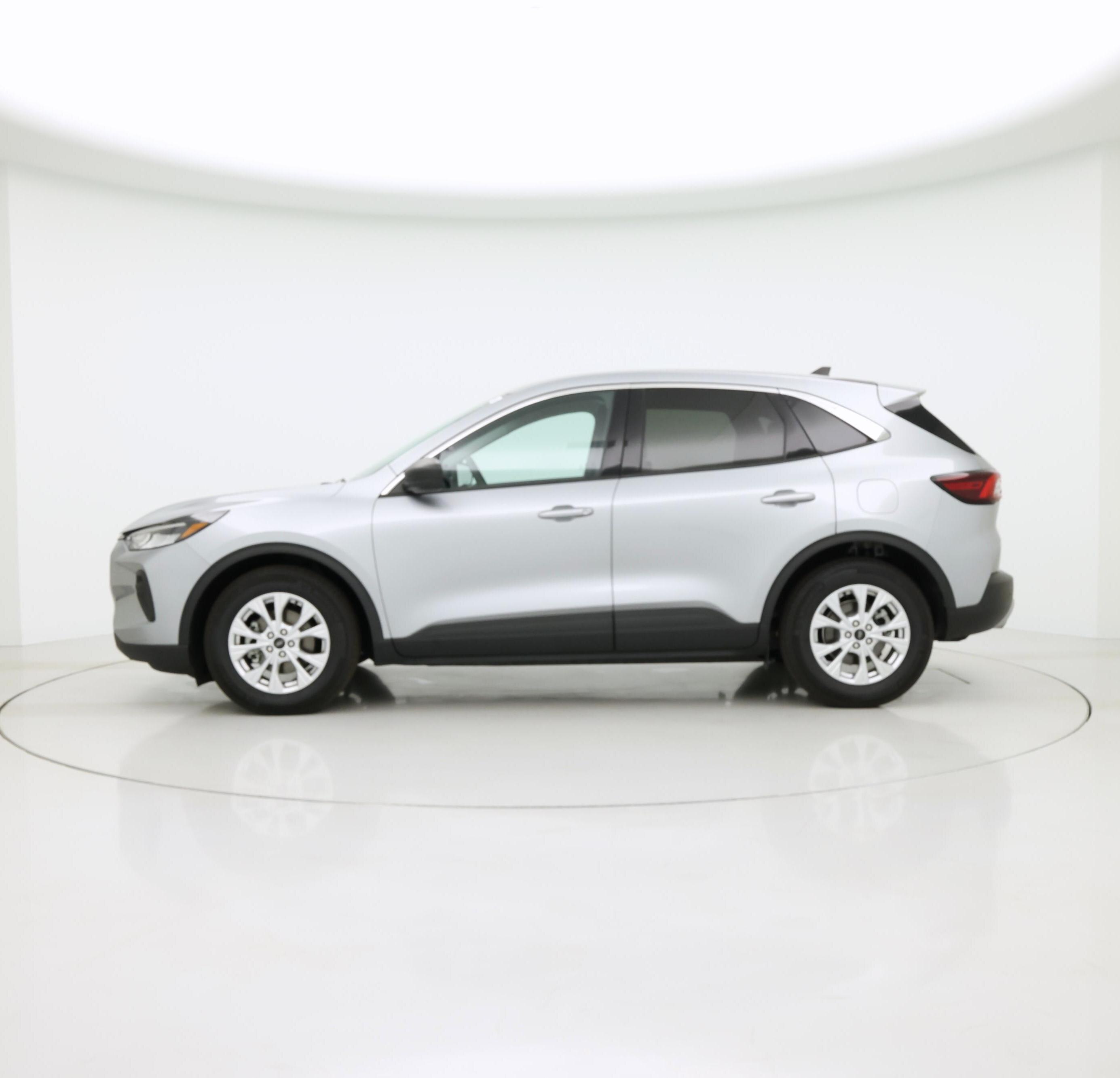 Thumbnail: 2023 Ford Escape - 3