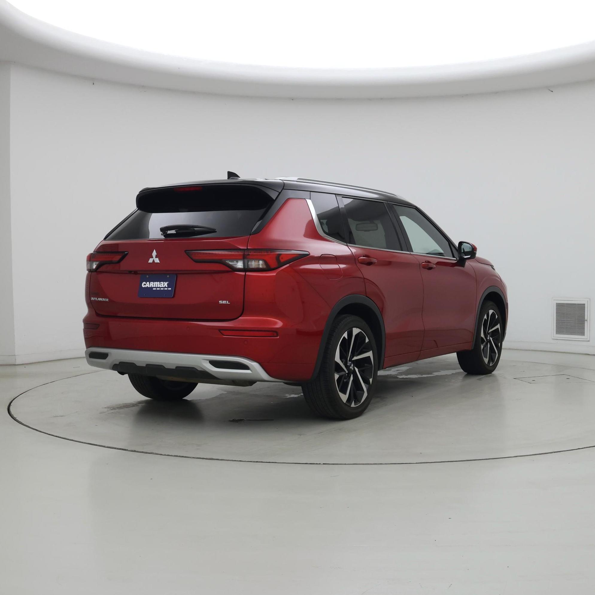 Thumbnail: 2024 Mitsubishi Outlander - 8