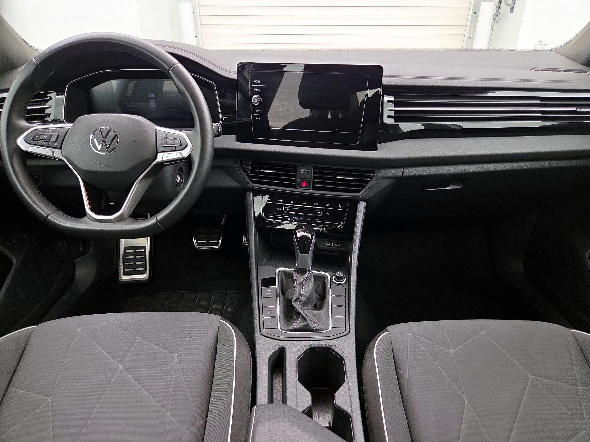Thumbnail: 2025 Volkswagen Jetta - 9