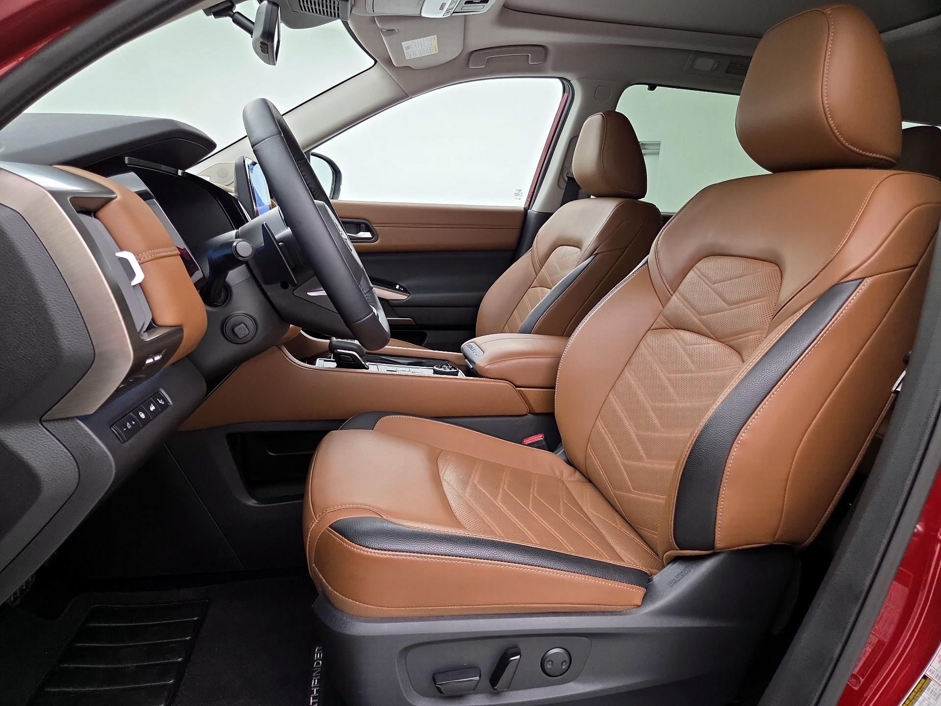 Thumbnail: 2024 Nissan Pathfinder - 11