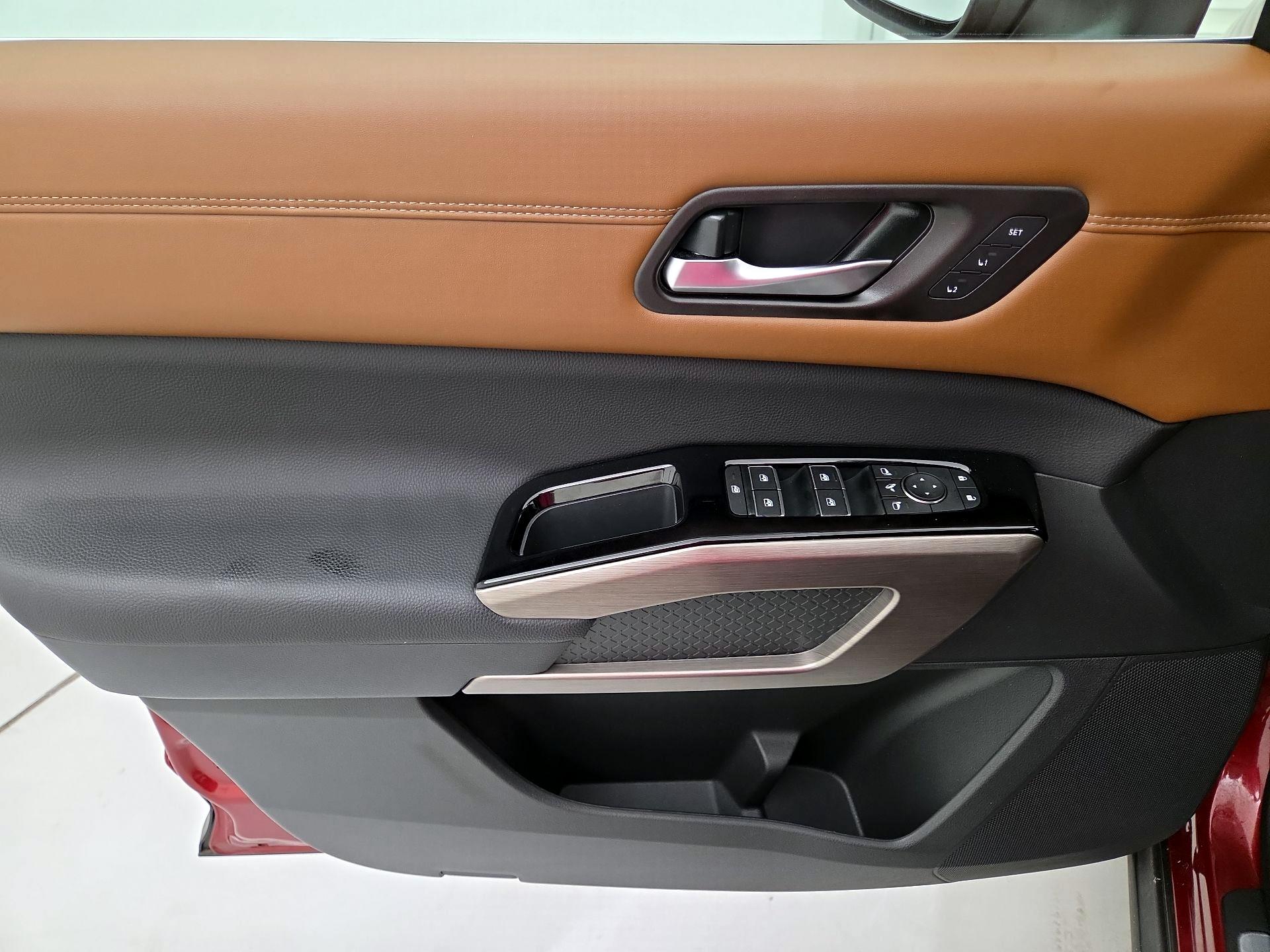 Thumbnail: 2024 Nissan Pathfinder - 12