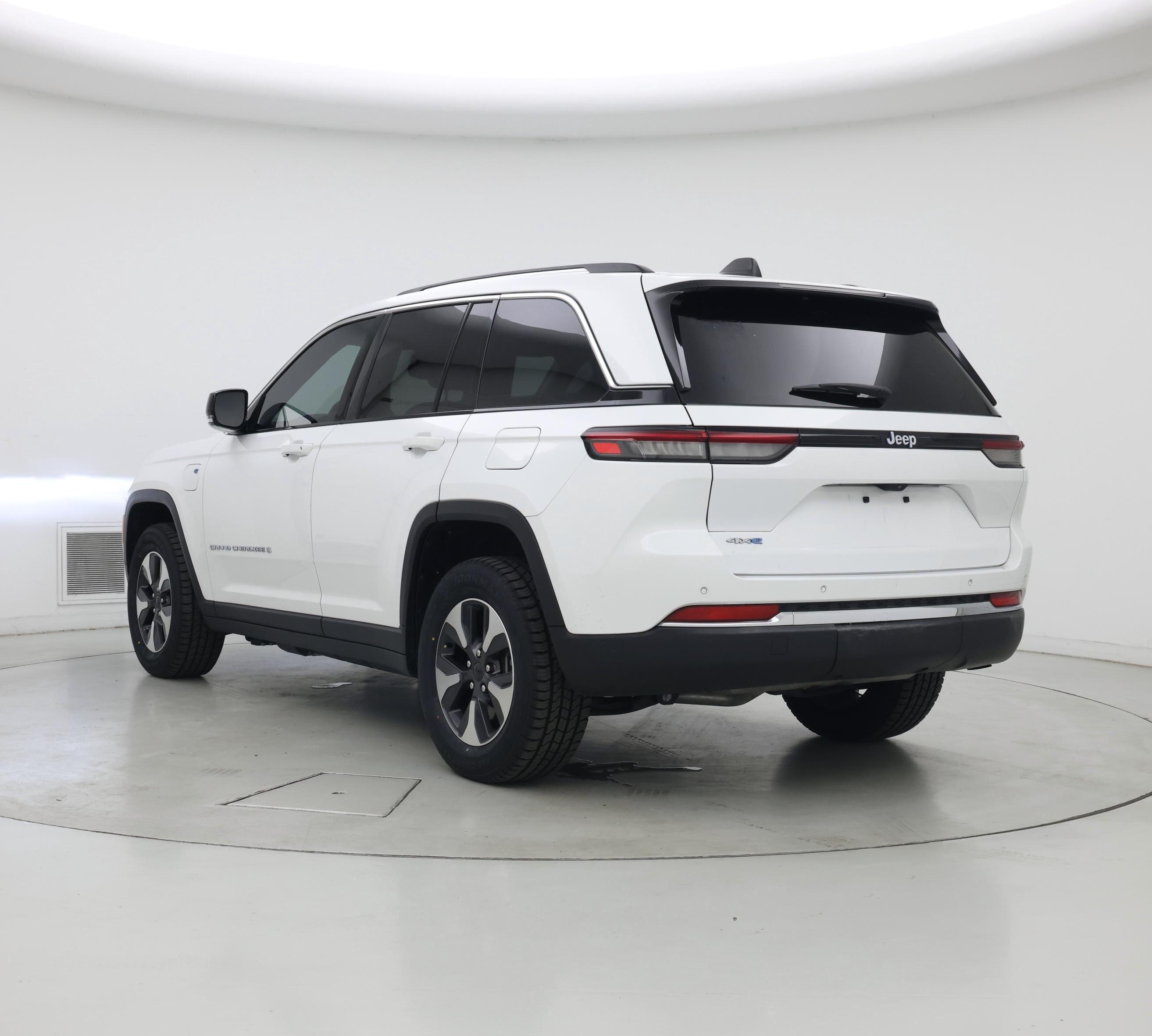 Thumbnail: 2022 Jeep Grand Cherokee - 2