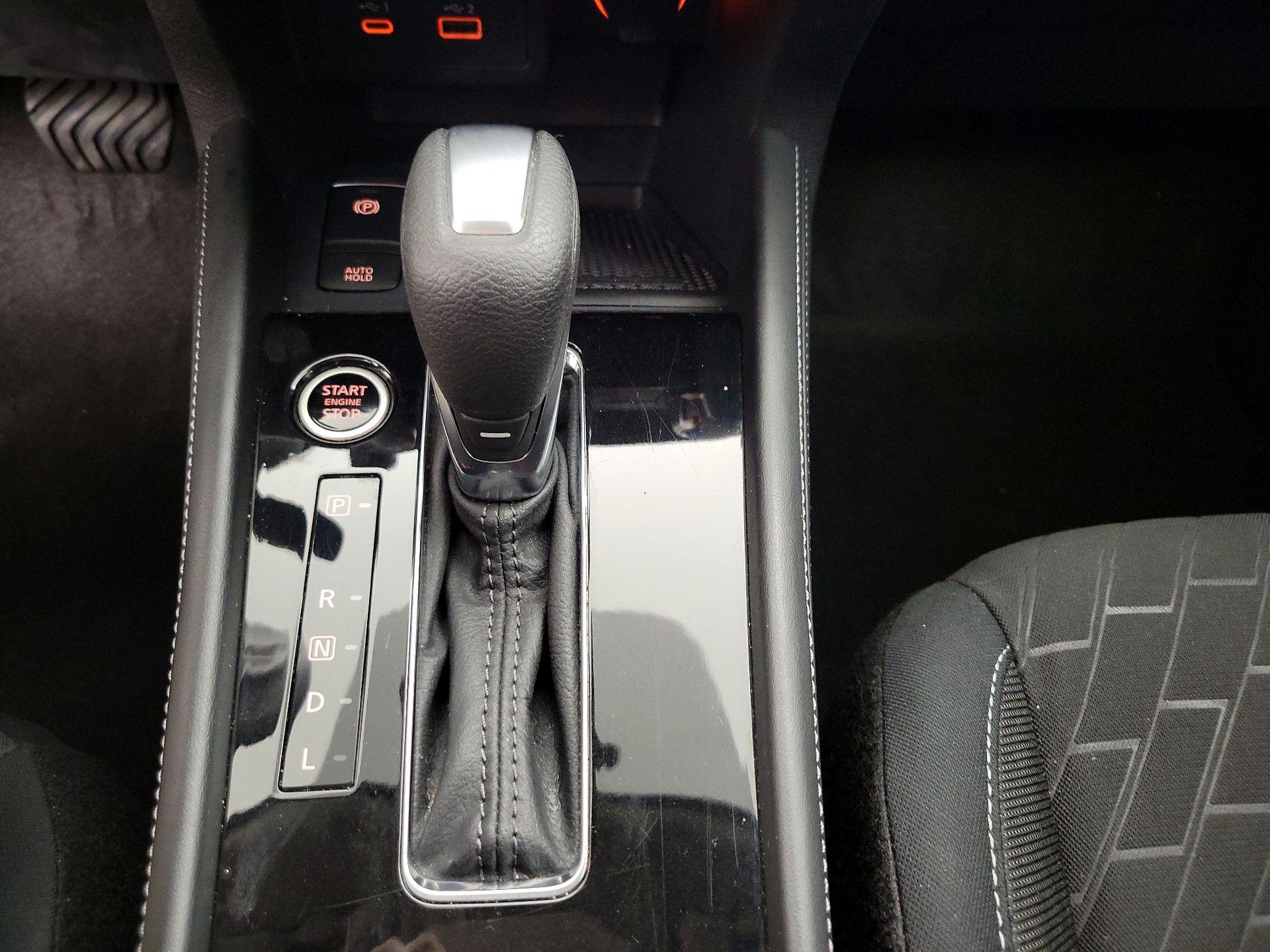 Thumbnail: 2023 Nissan Kicks - 16