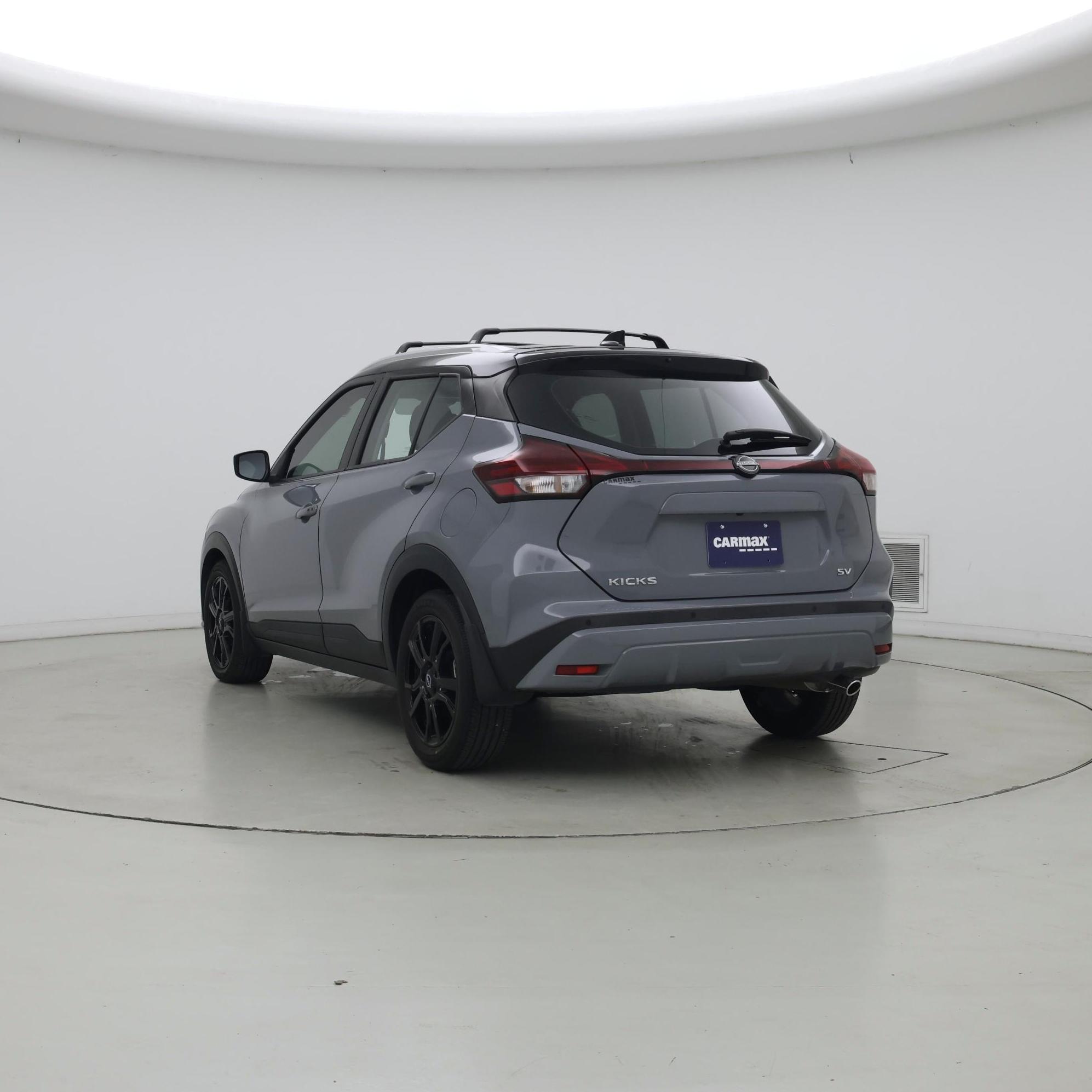 Thumbnail: 2023 Nissan Kicks - 2