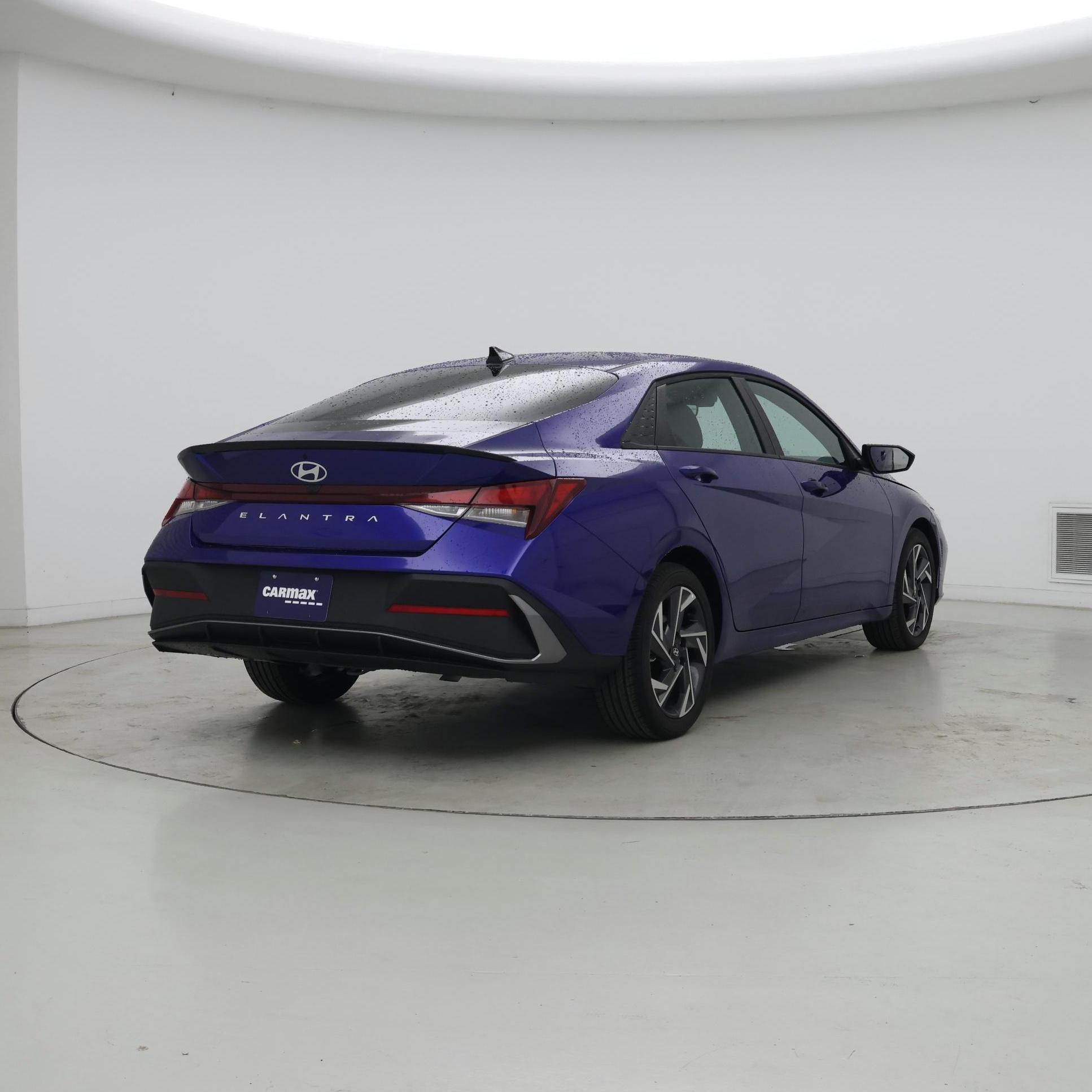 Thumbnail: 2025 Hyundai Elantra - 8