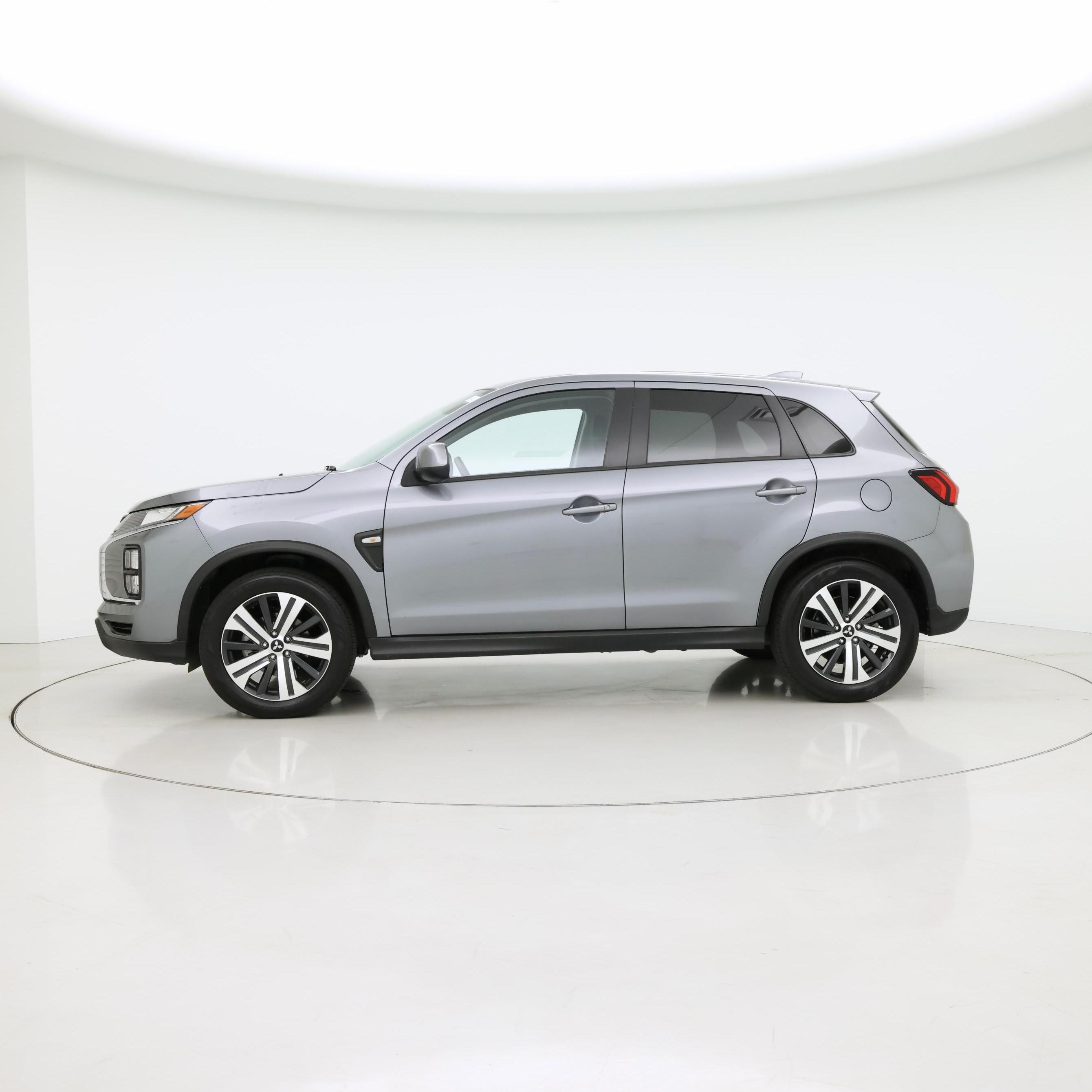 Thumbnail: 2025 Mitsubishi Outlander Sport - 3