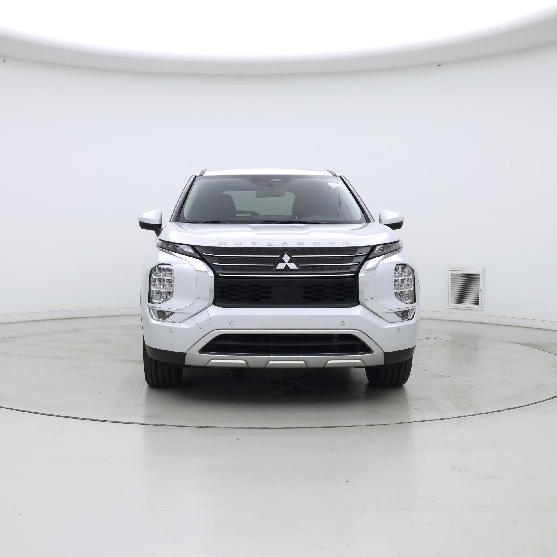 Thumbnail: 2023 Mitsubishi Outlander - 5