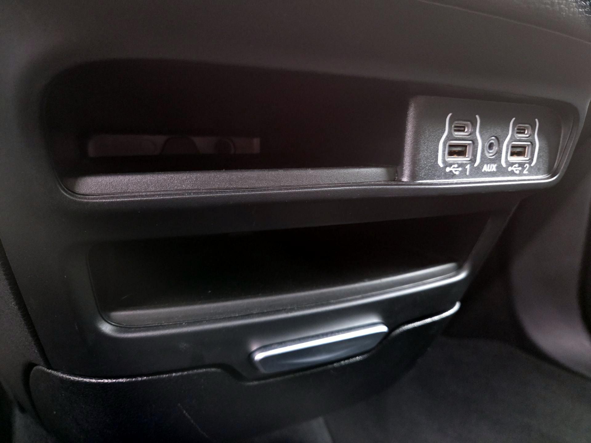 Thumbnail: 2025 Chrysler Pacifica - 18