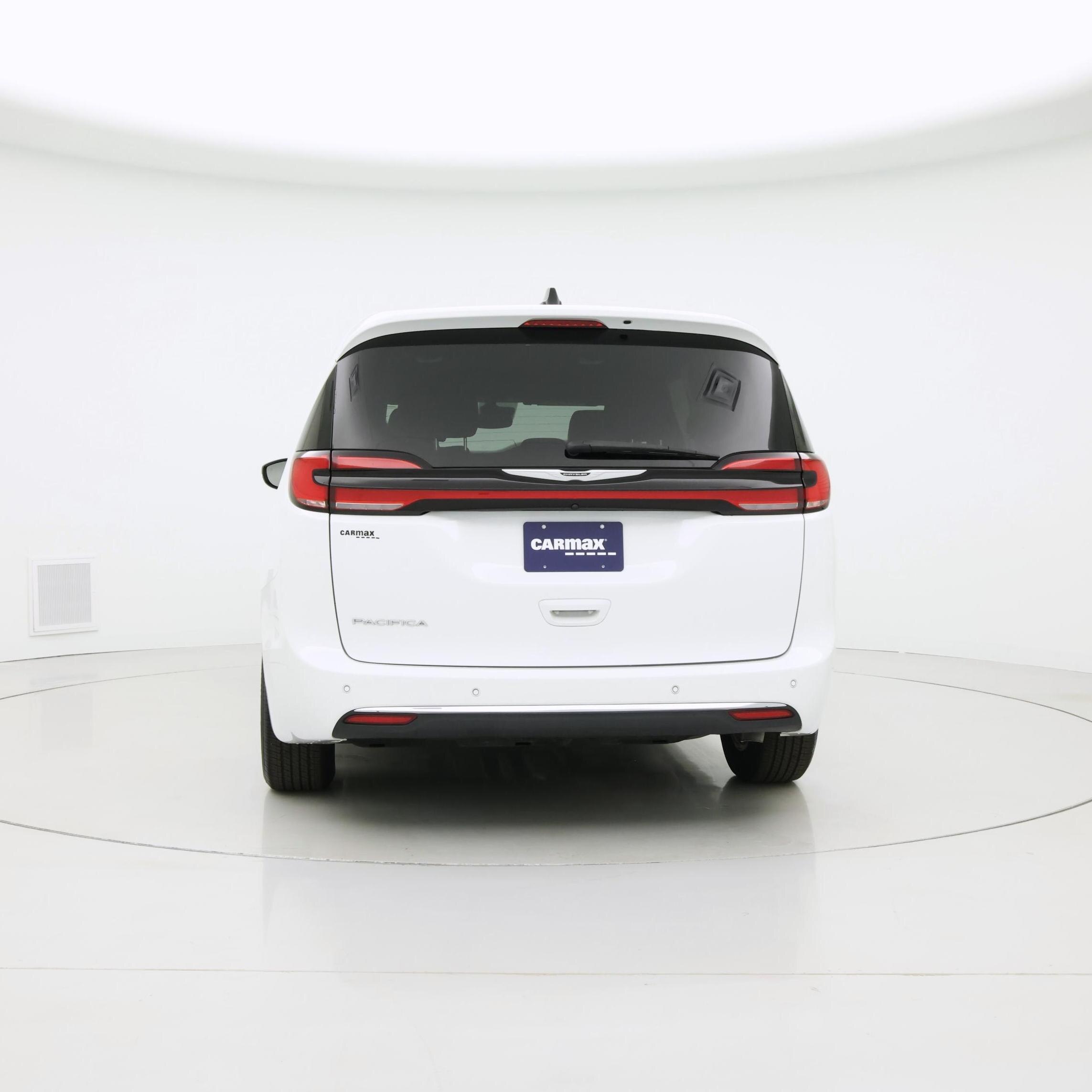 Thumbnail: 2025 Chrysler Pacifica - 6