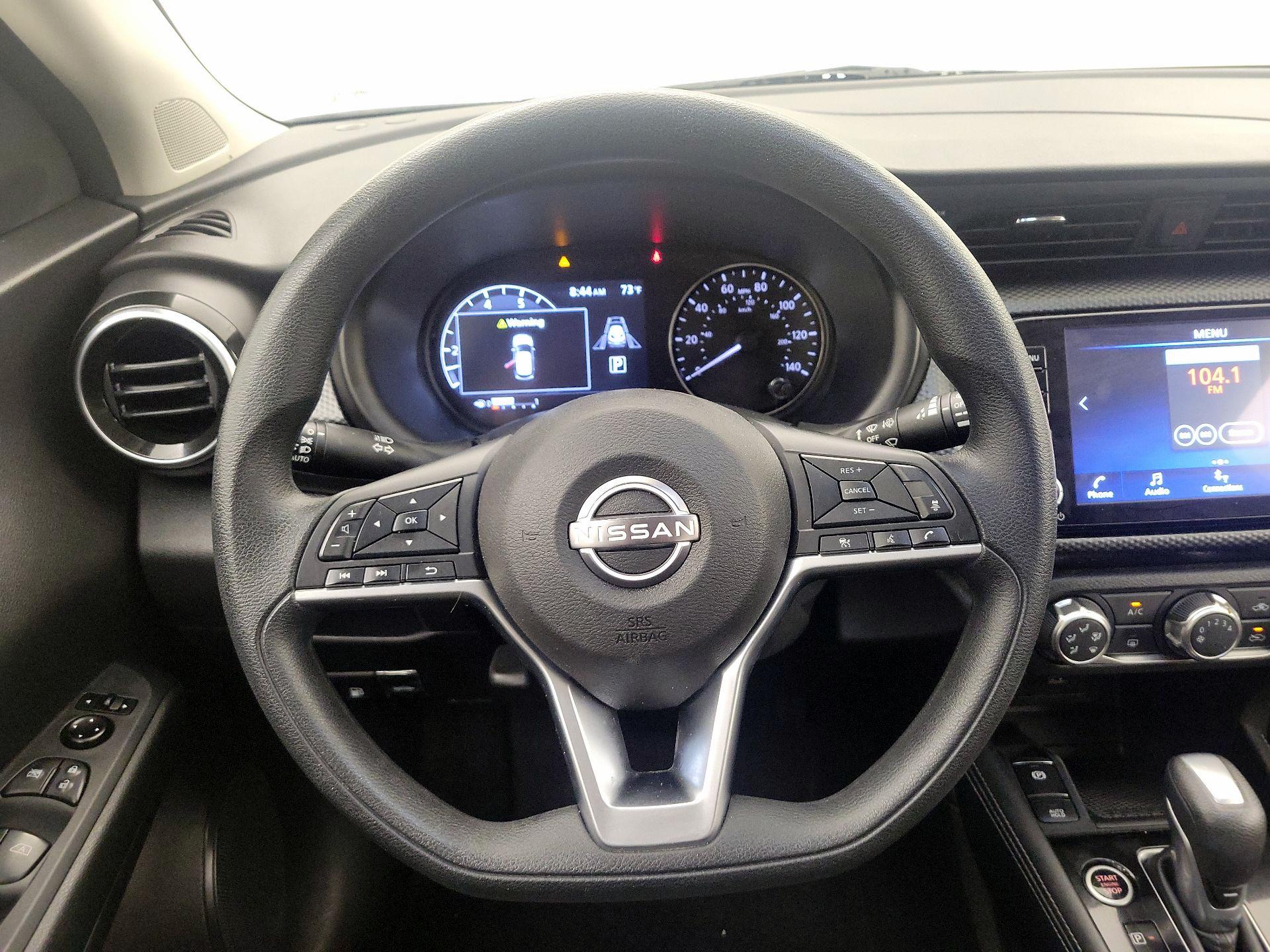 Thumbnail: 2023 Nissan Kicks - 10