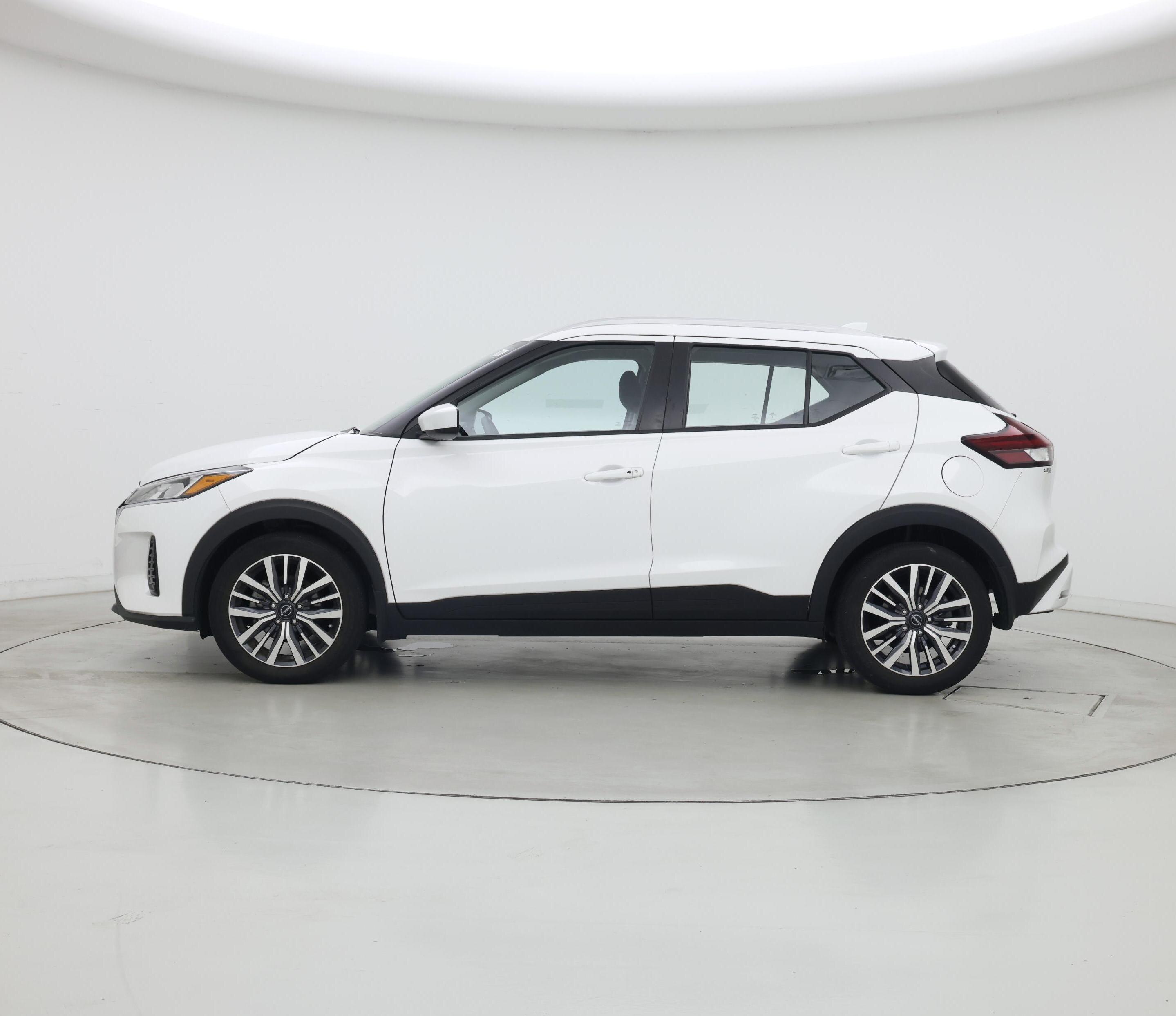 Thumbnail: 2023 Nissan Kicks - 3