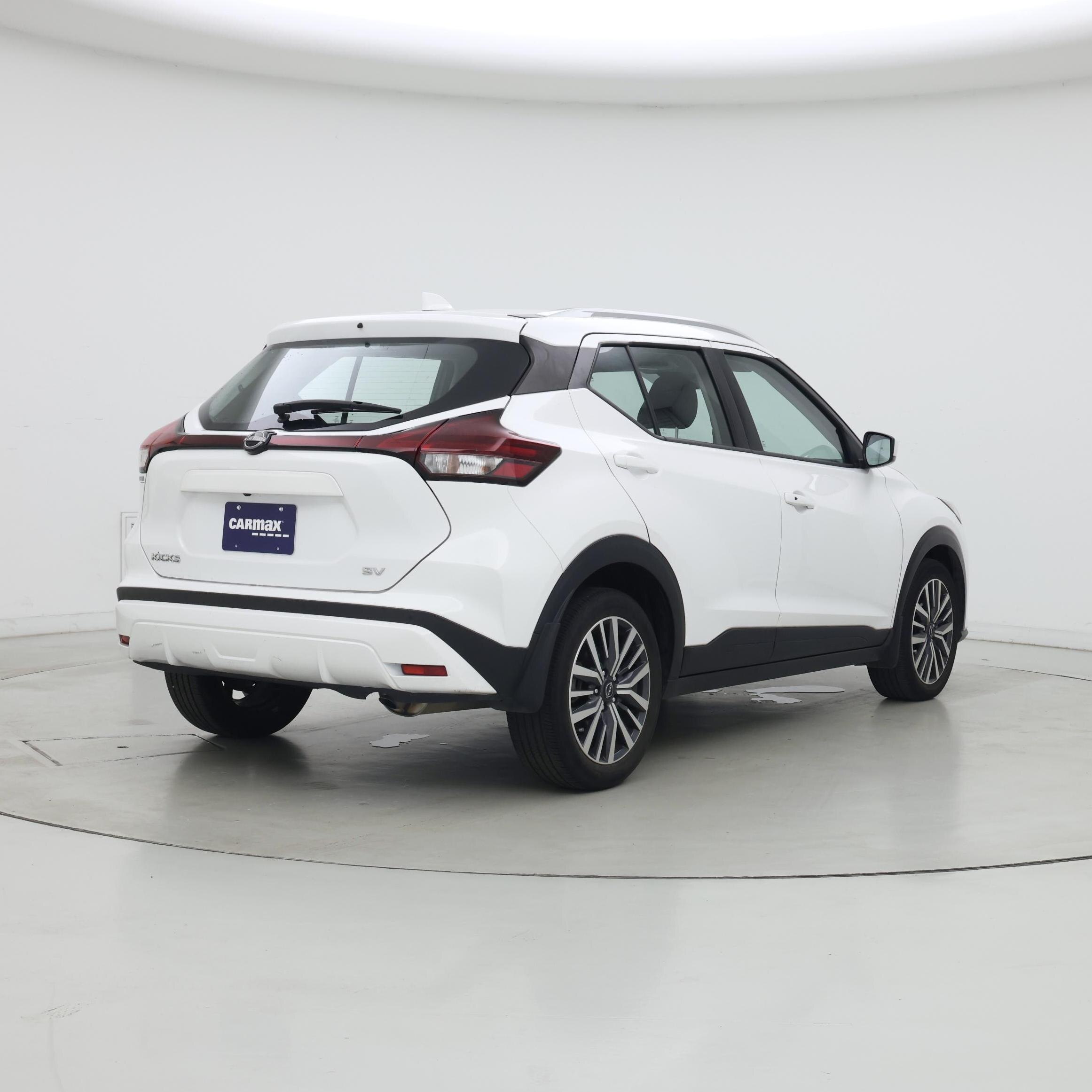 Thumbnail: 2023 Nissan Kicks - 8
