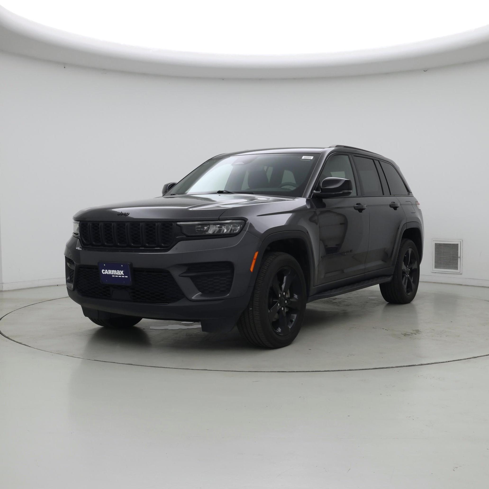 Thumbnail: 2023 Jeep Grand Cherokee - 4