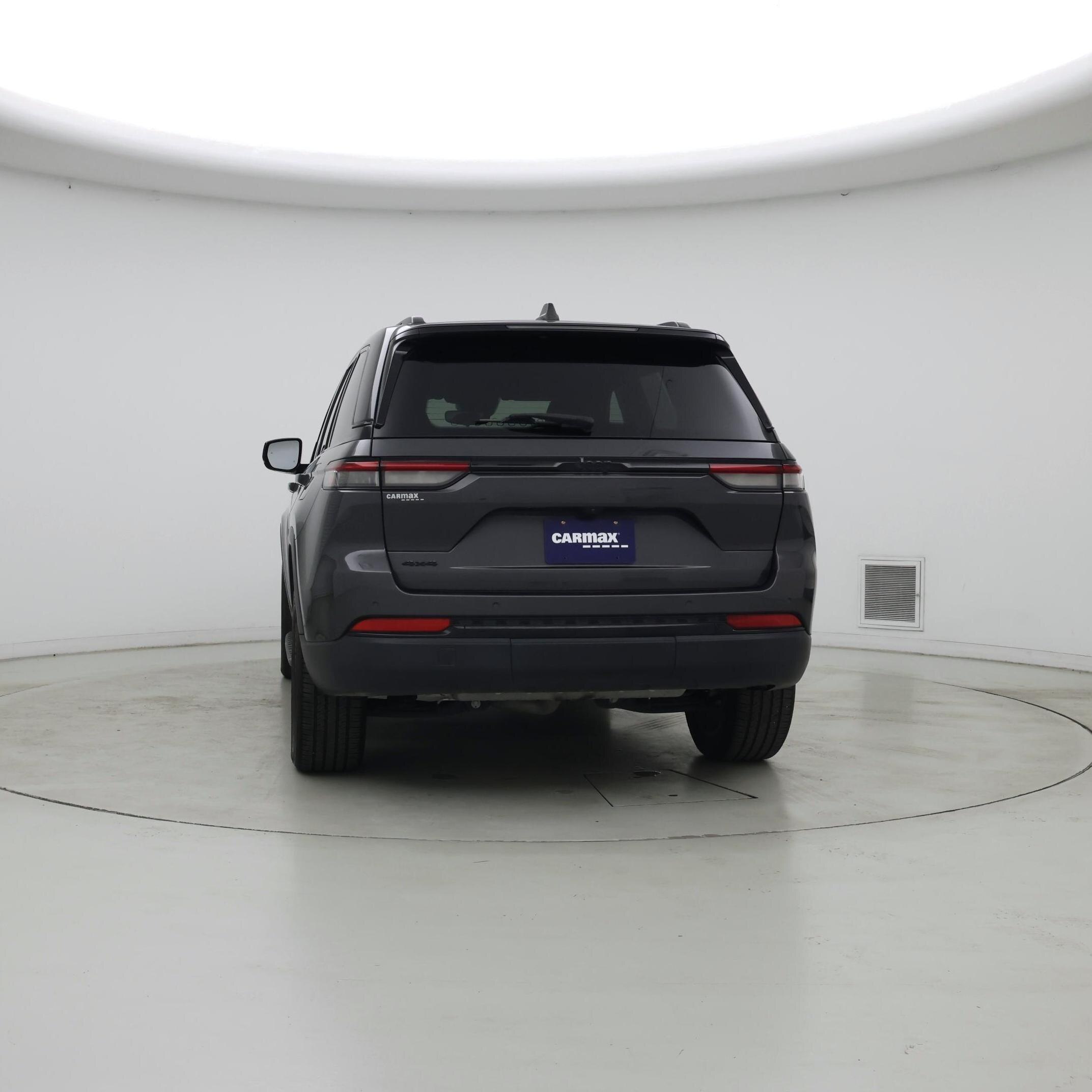 Thumbnail: 2023 Jeep Grand Cherokee - 6