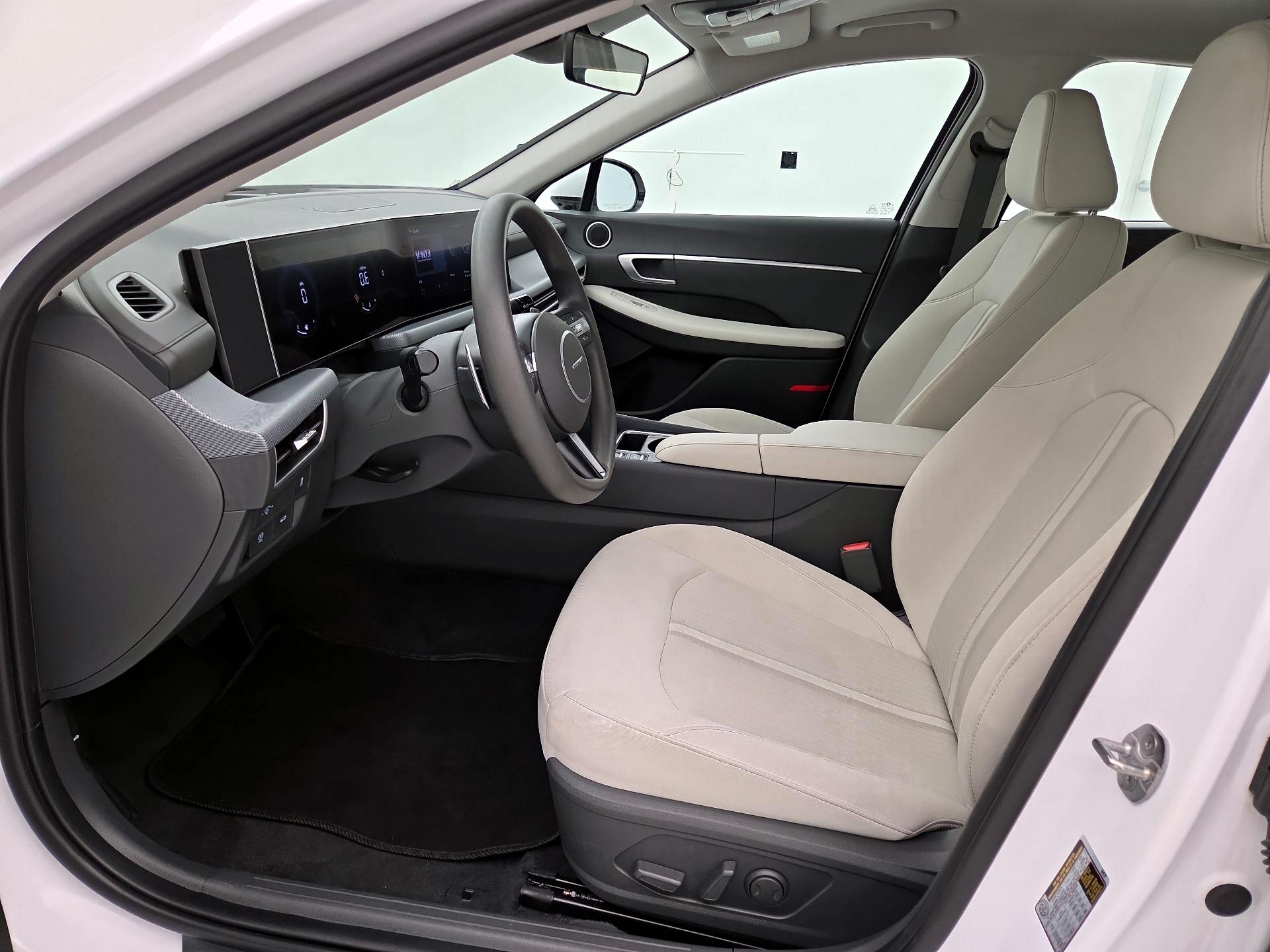 Thumbnail: 2025 Hyundai Sonata - 11
