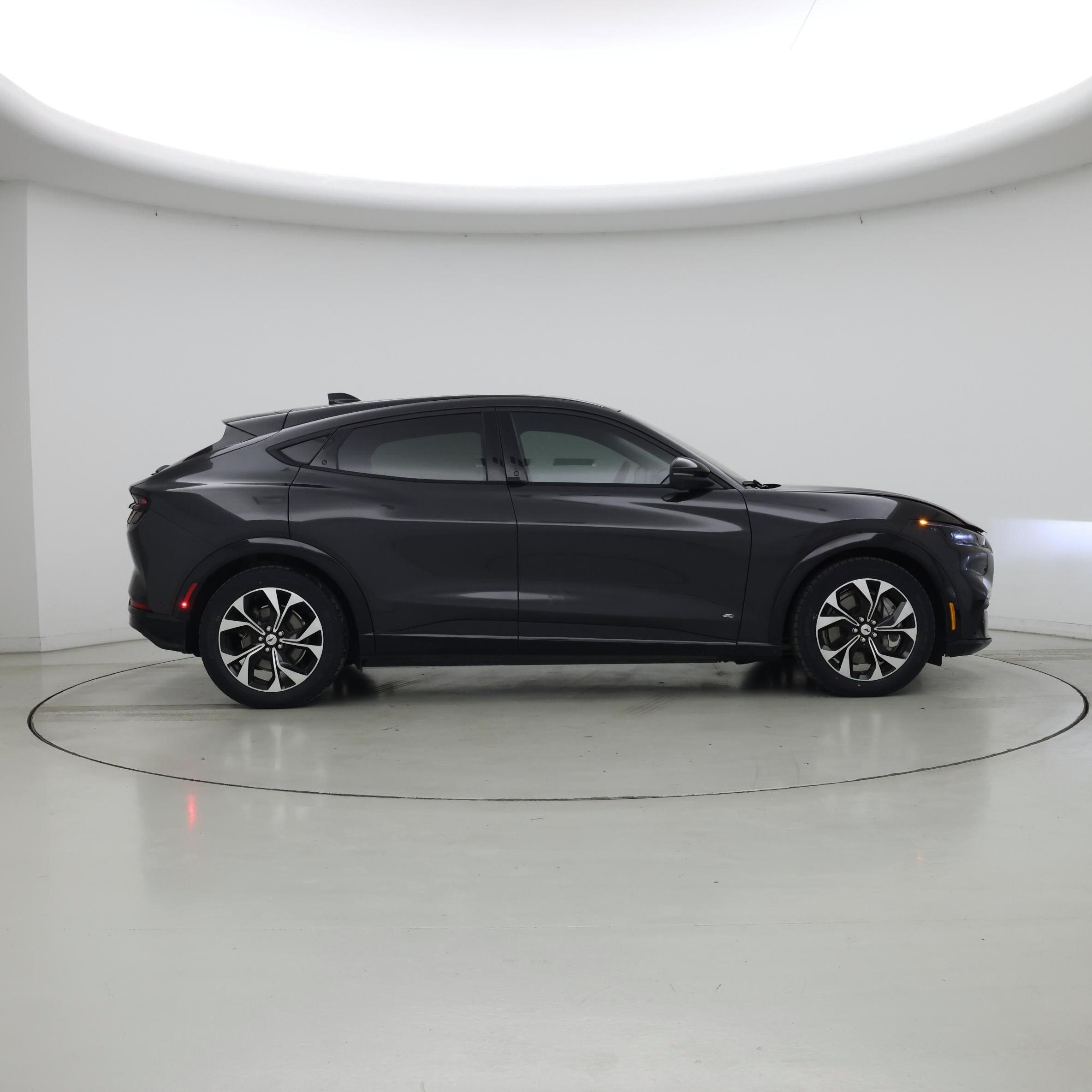 Thumbnail: 2022 Ford Mustang Mach-E - 7