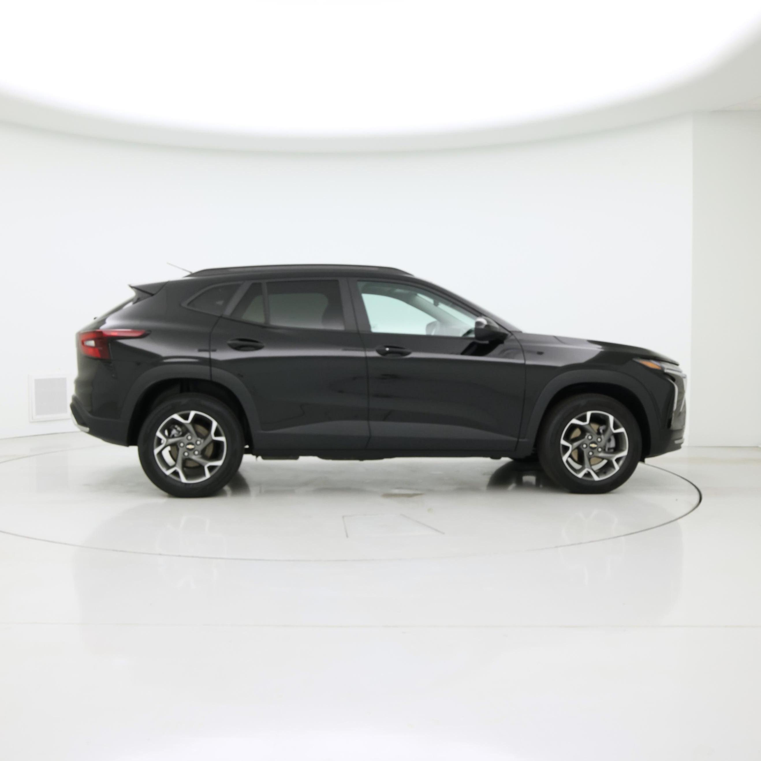 Thumbnail: 2025 Chevrolet Trax - 7