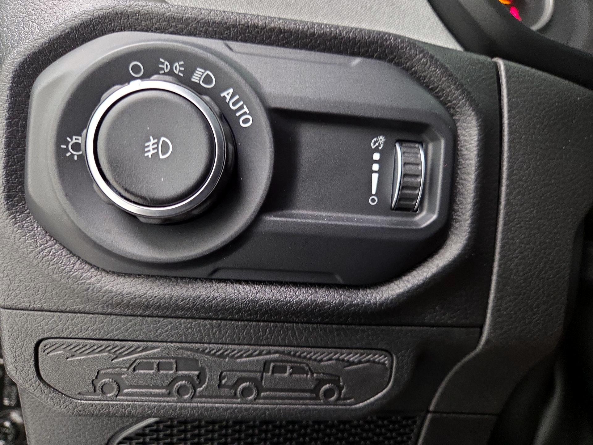 Thumbnail: 2025 Jeep Wrangler - 13