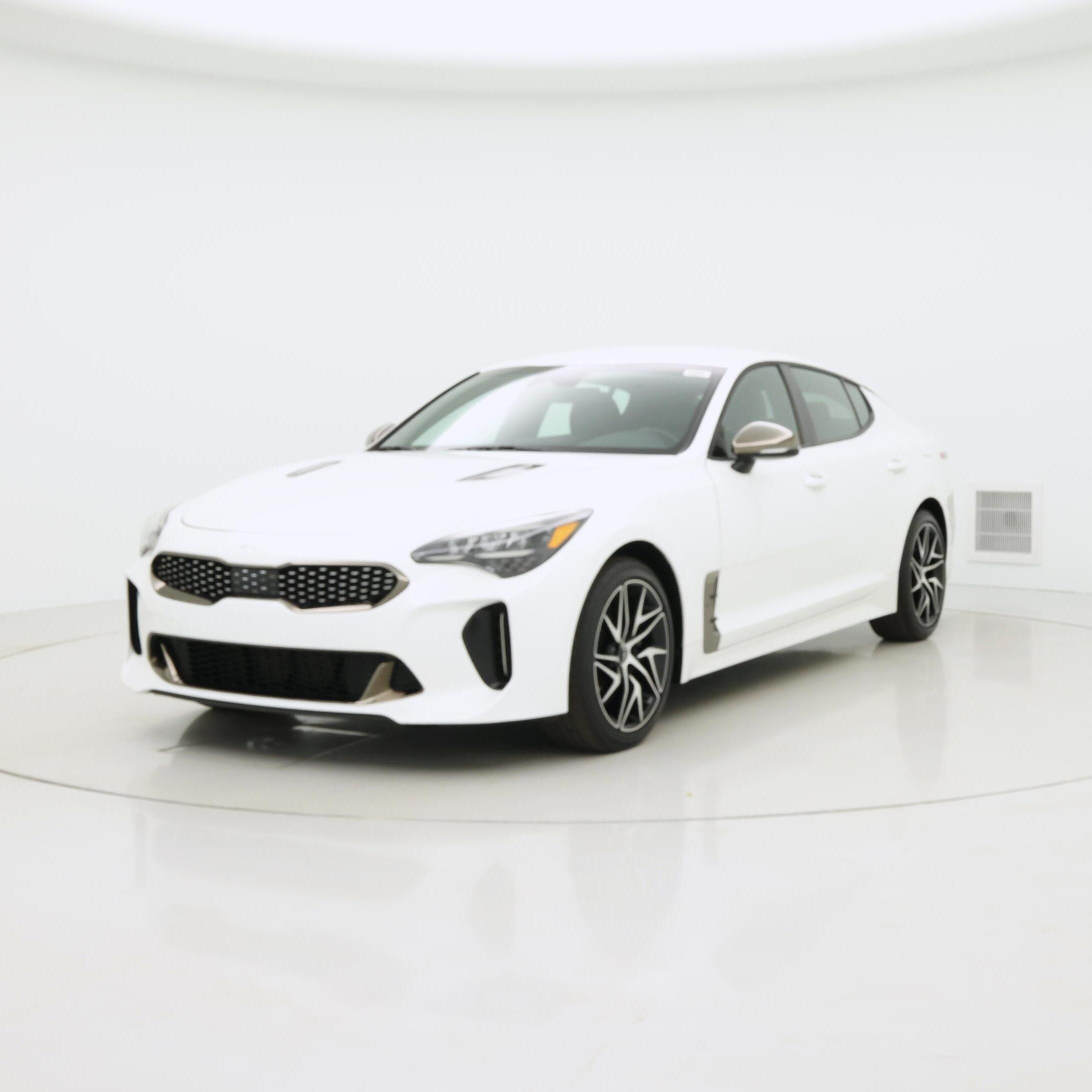 Thumbnail: 2023 Kia Stinger - 4