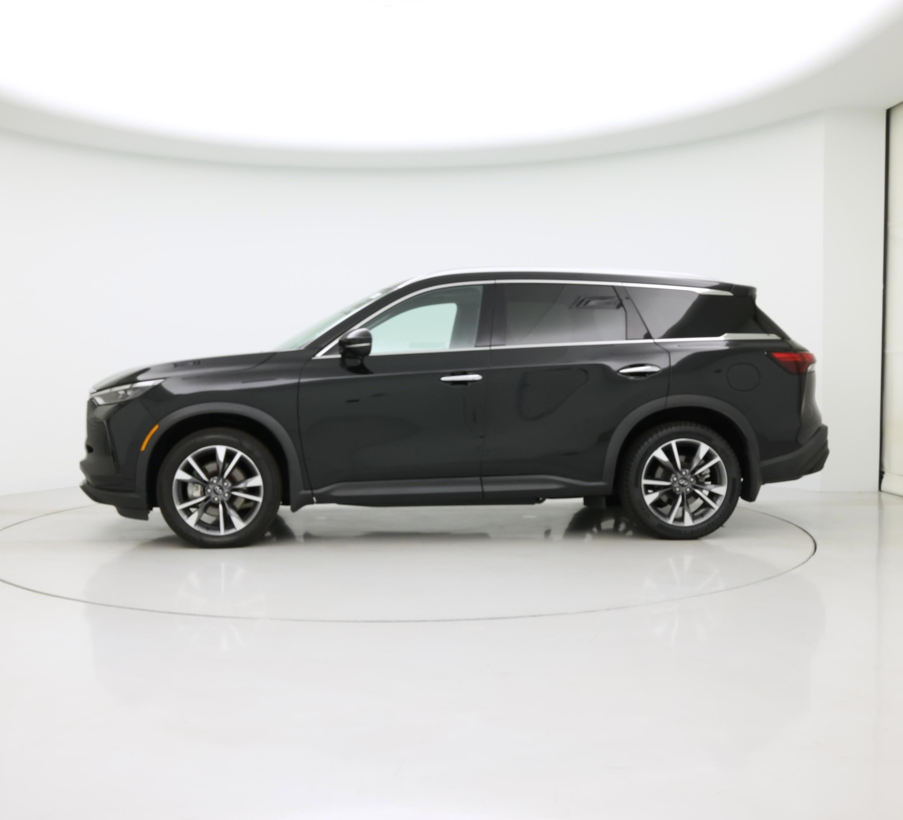 Thumbnail: 2023 INFINITI QX60 - 3