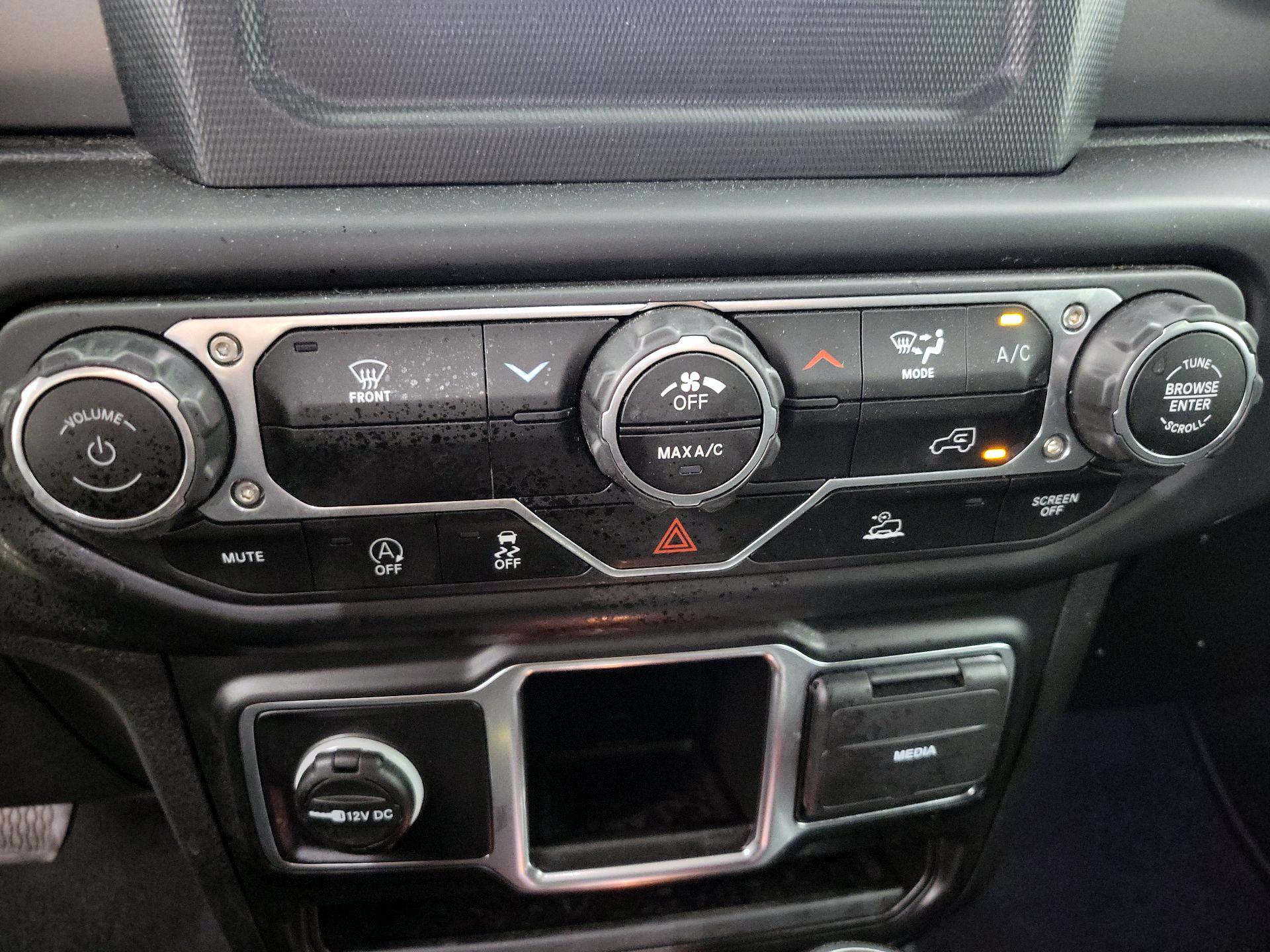 Thumbnail: 2023 Jeep Wrangler - 16