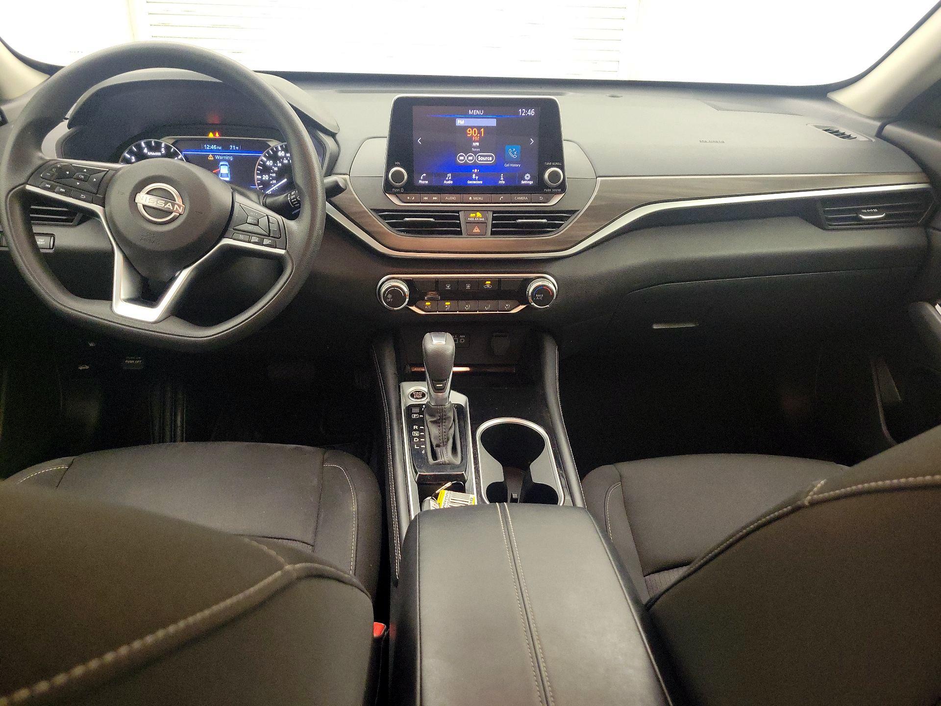 Thumbnail: 2023 Nissan Altima - 9