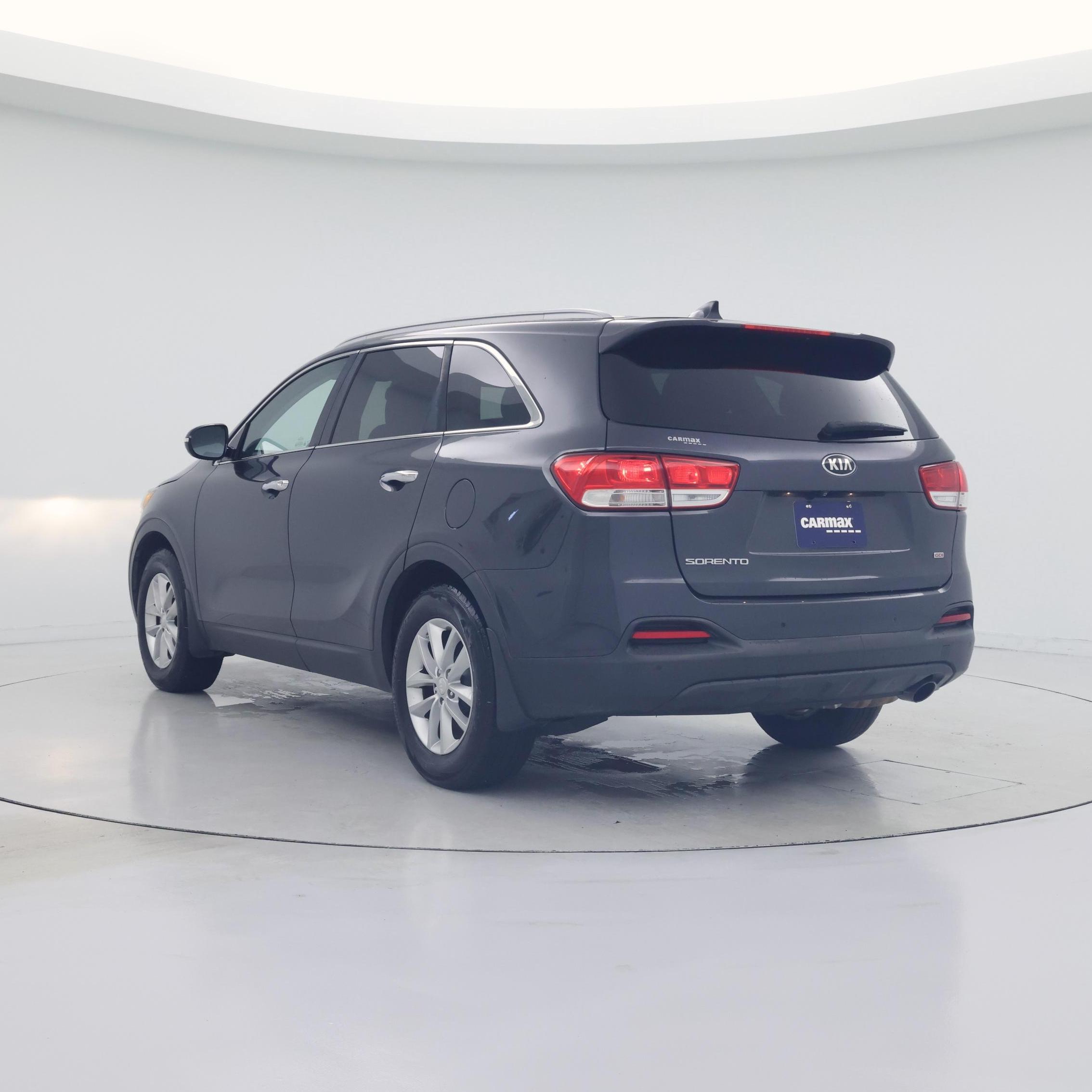 Thumbnail: 2017 Kia Sorento - 2